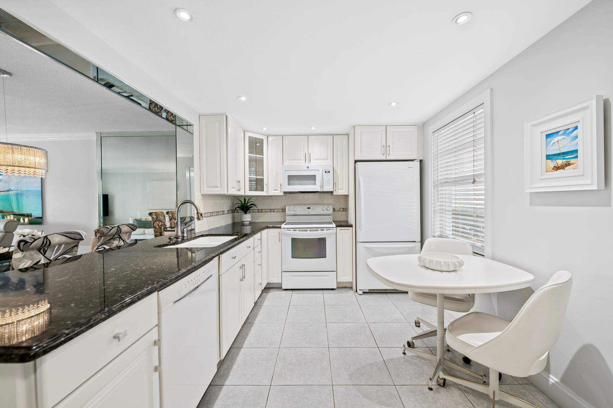 170 SE 5TH #103, Dania Beach FL 33004
