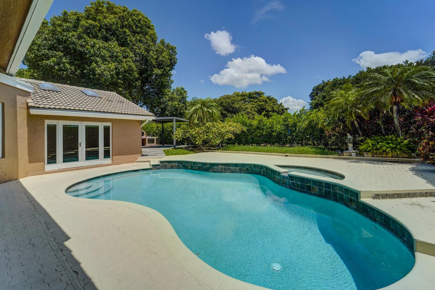 11999 Classic, Coral Springs FL 33071