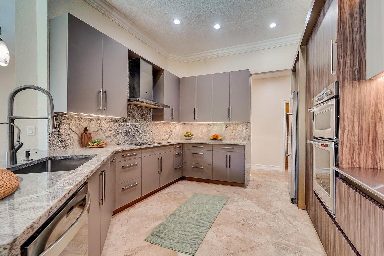 11999 Classic, Coral Springs FL 33071