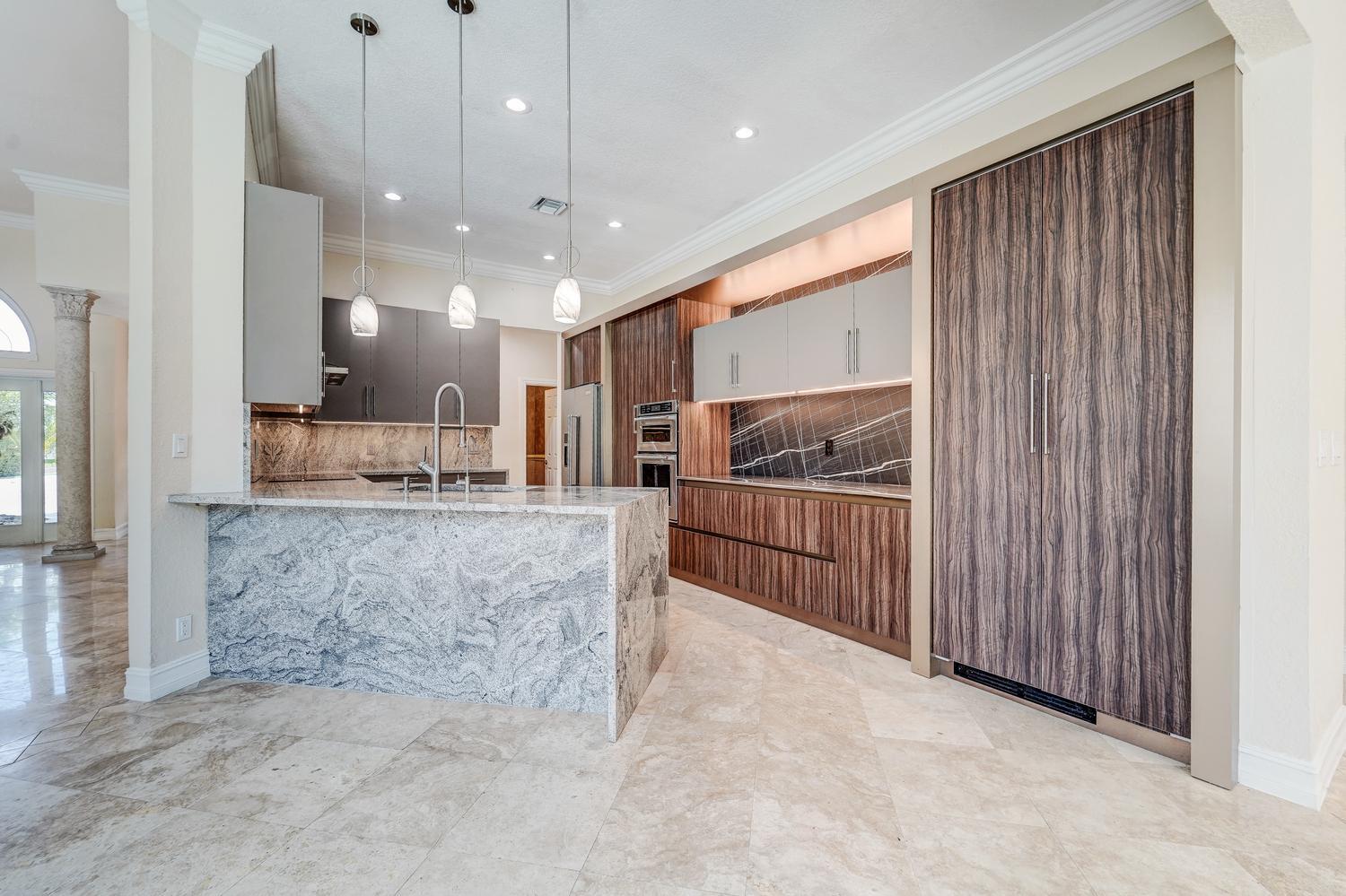 11999 Classic, Coral Springs FL 33071