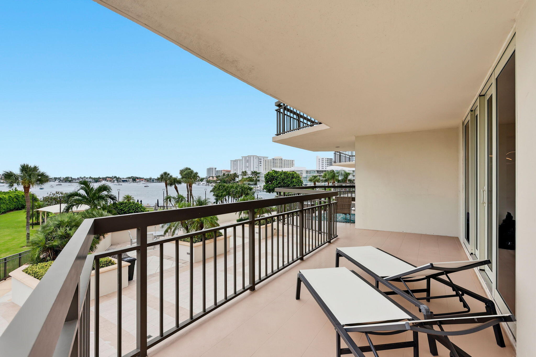 901 E CAMINO REAL #2A, Boca Raton FL 33432