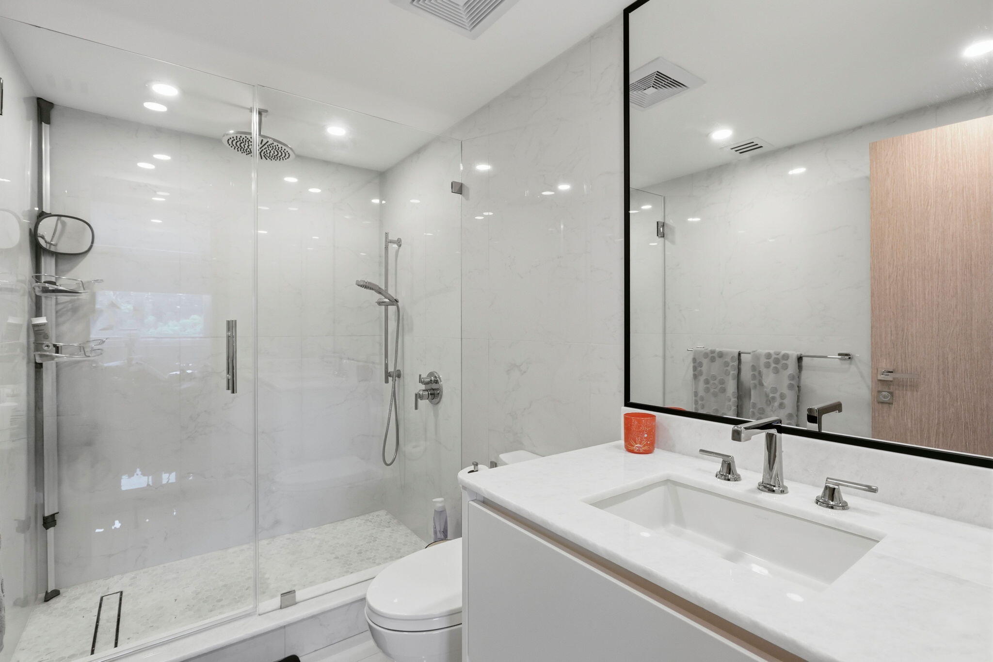 901 E CAMINO REAL #2A, Boca Raton FL 33432