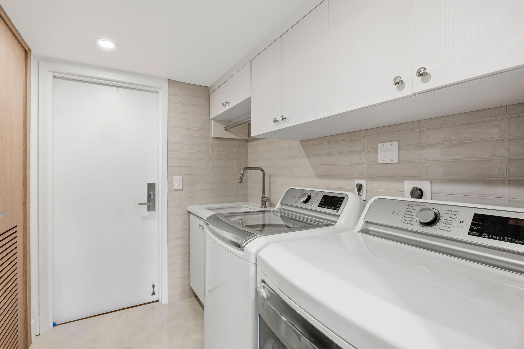 901 E CAMINO REAL #2A, Boca Raton FL 33432