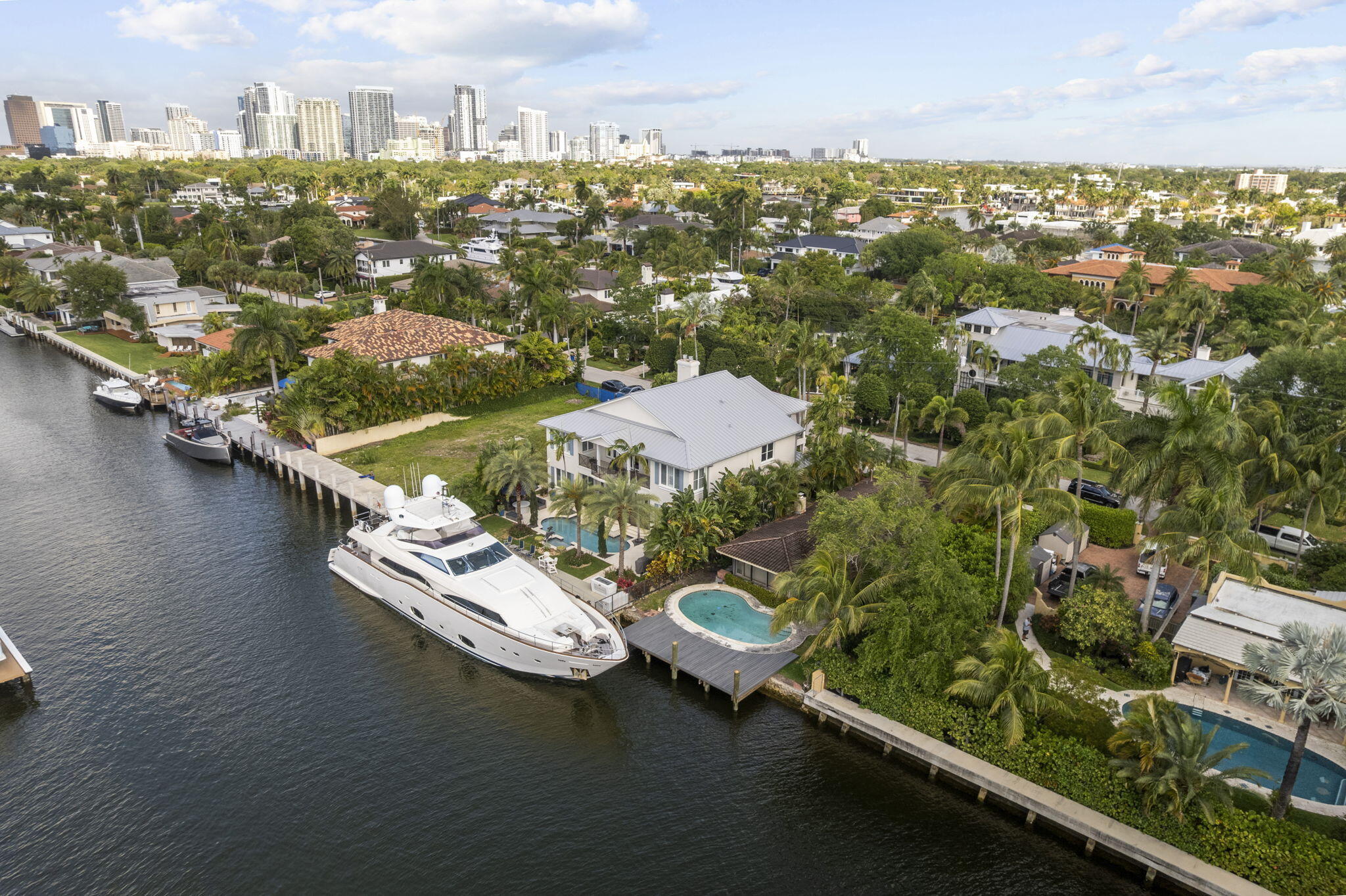 1780 SE 9th, Fort Lauderdale FL 33316