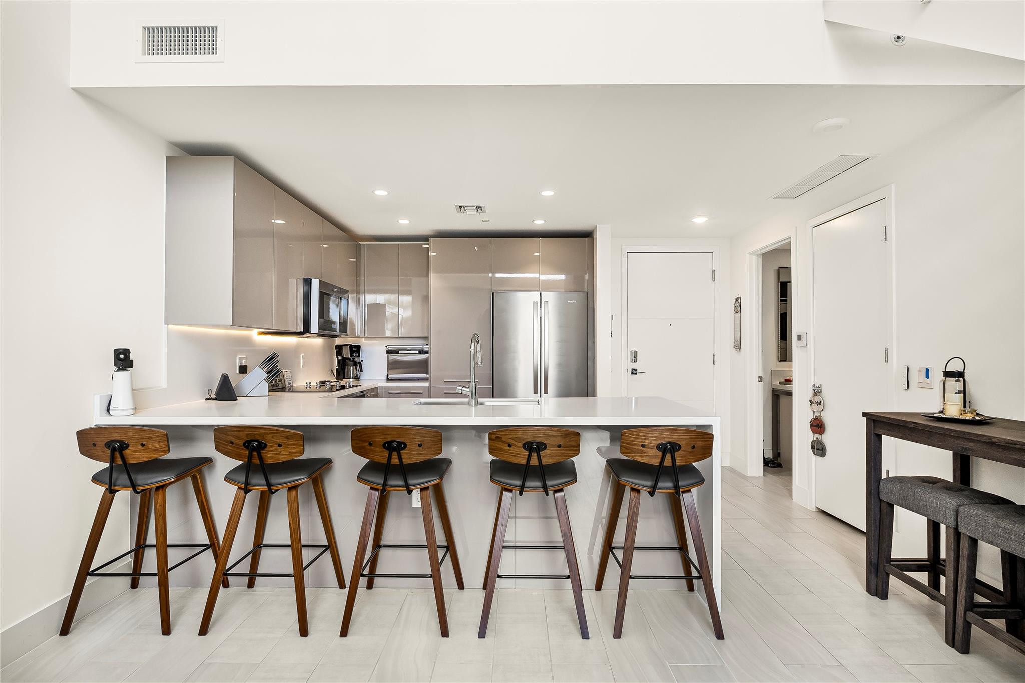 2000 METROPICA #216, Sunrise FL 33323