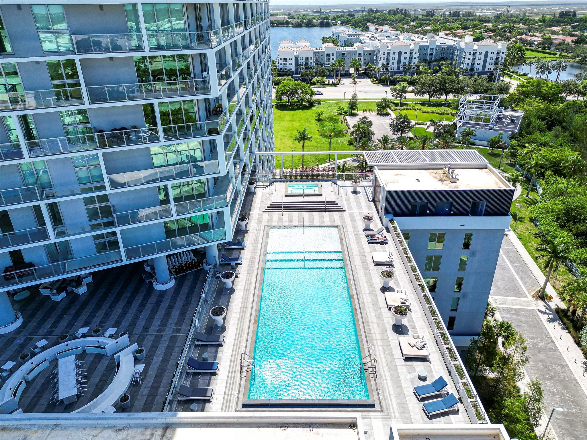 2000 METROPICA #216, Sunrise FL 33323