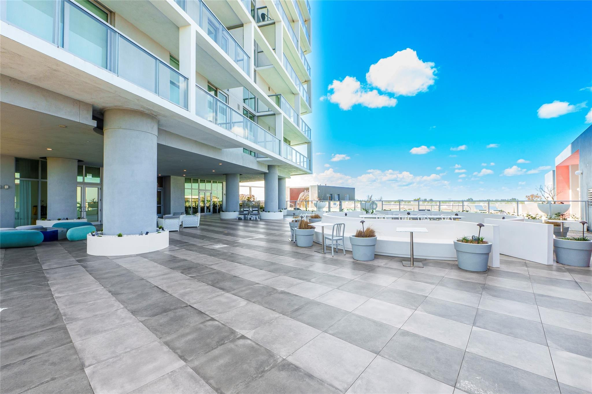 2000 METROPICA #216, Sunrise FL 33323