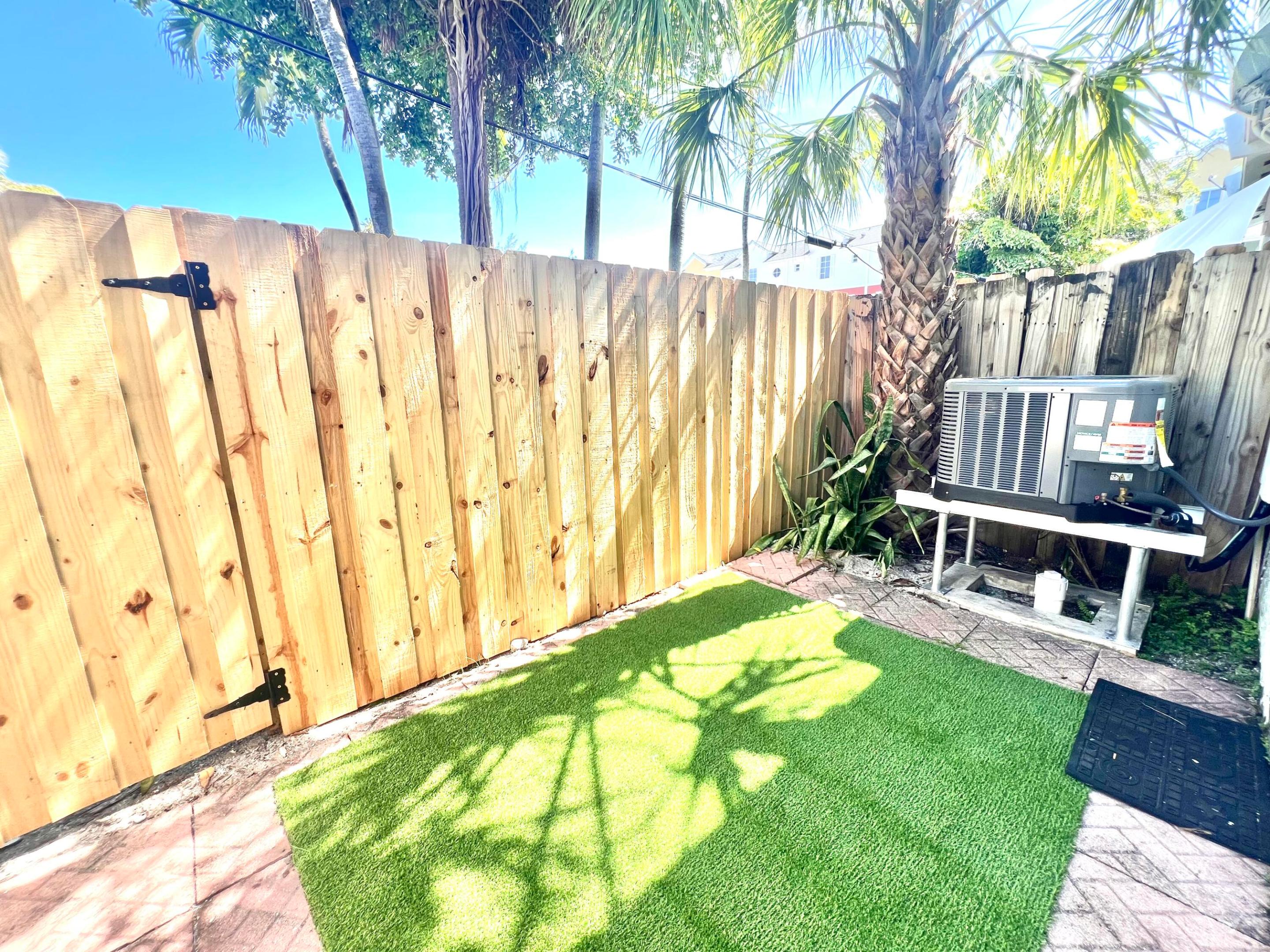 4103 NE 21st, Lighthouse Point FL 33064