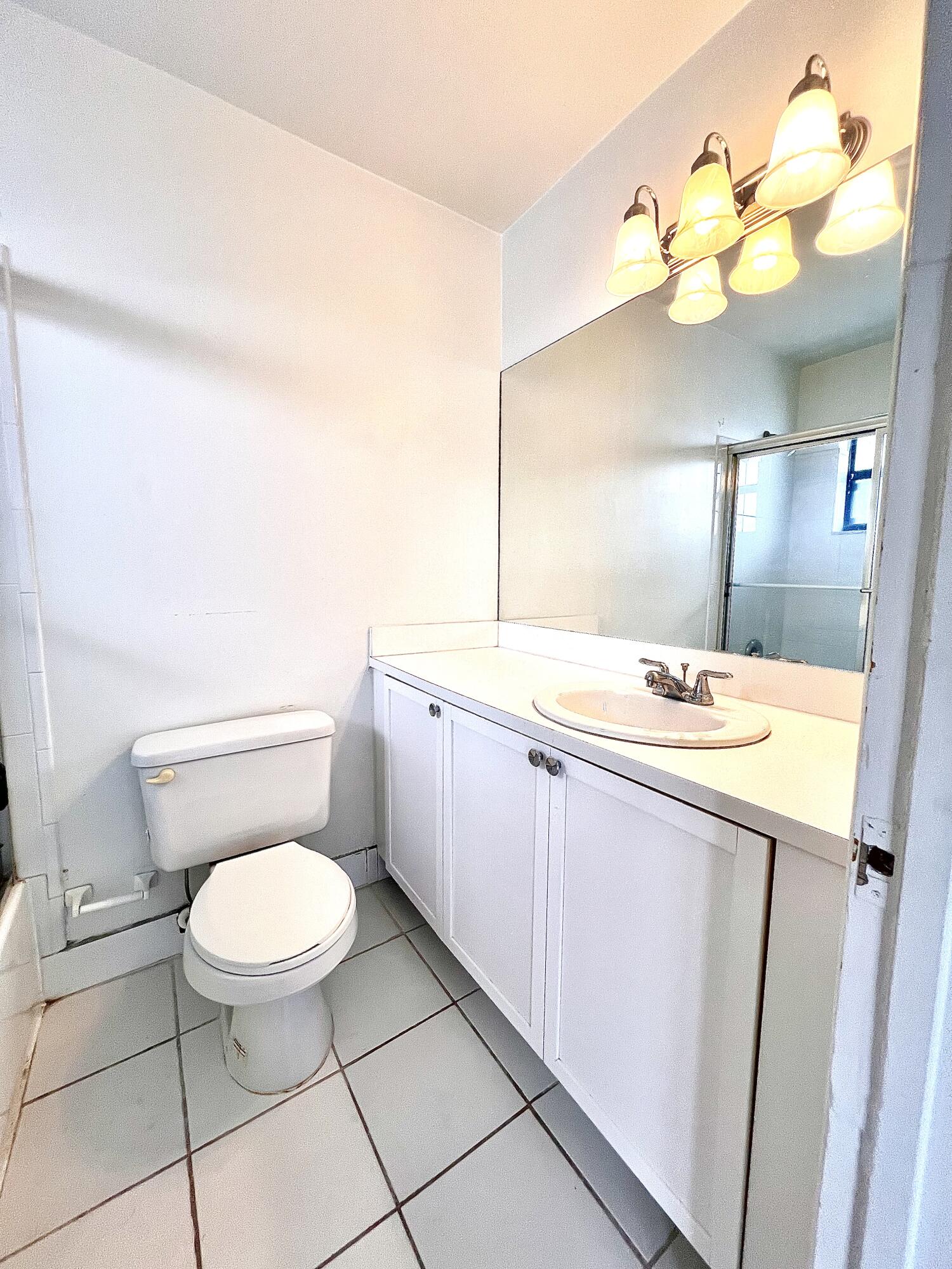 4103 NE 21st, Lighthouse Point FL 33064