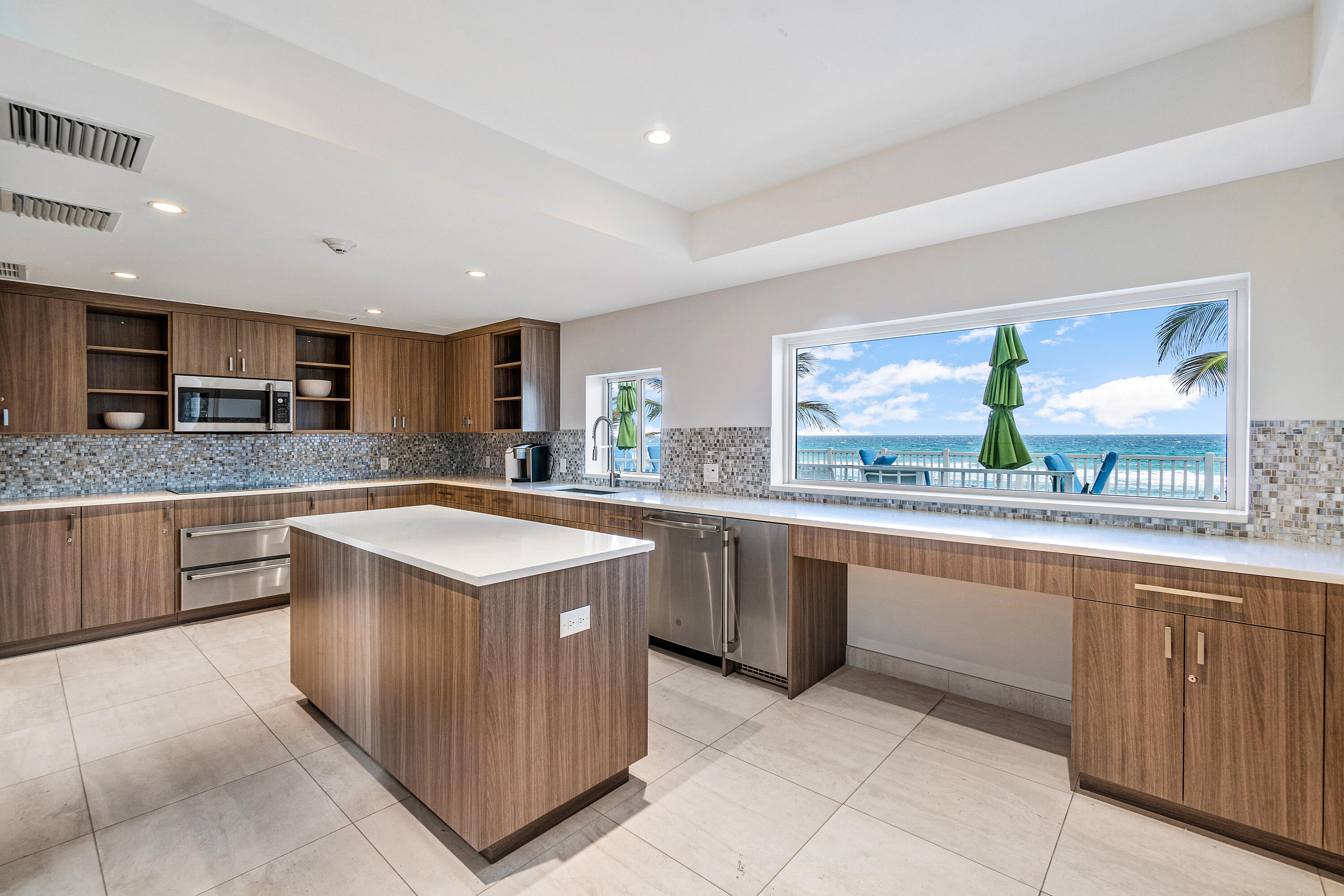 4748 S OCEAN #406, Highland Beach FL 33487
