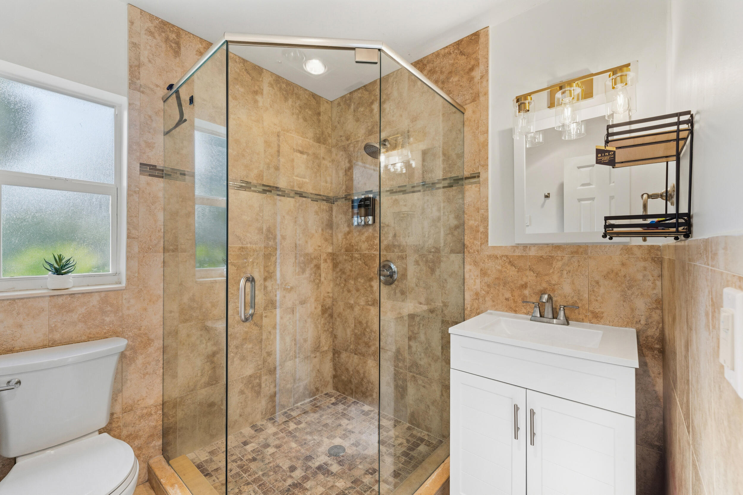 218 Alpine, West Palm Beach FL 33405