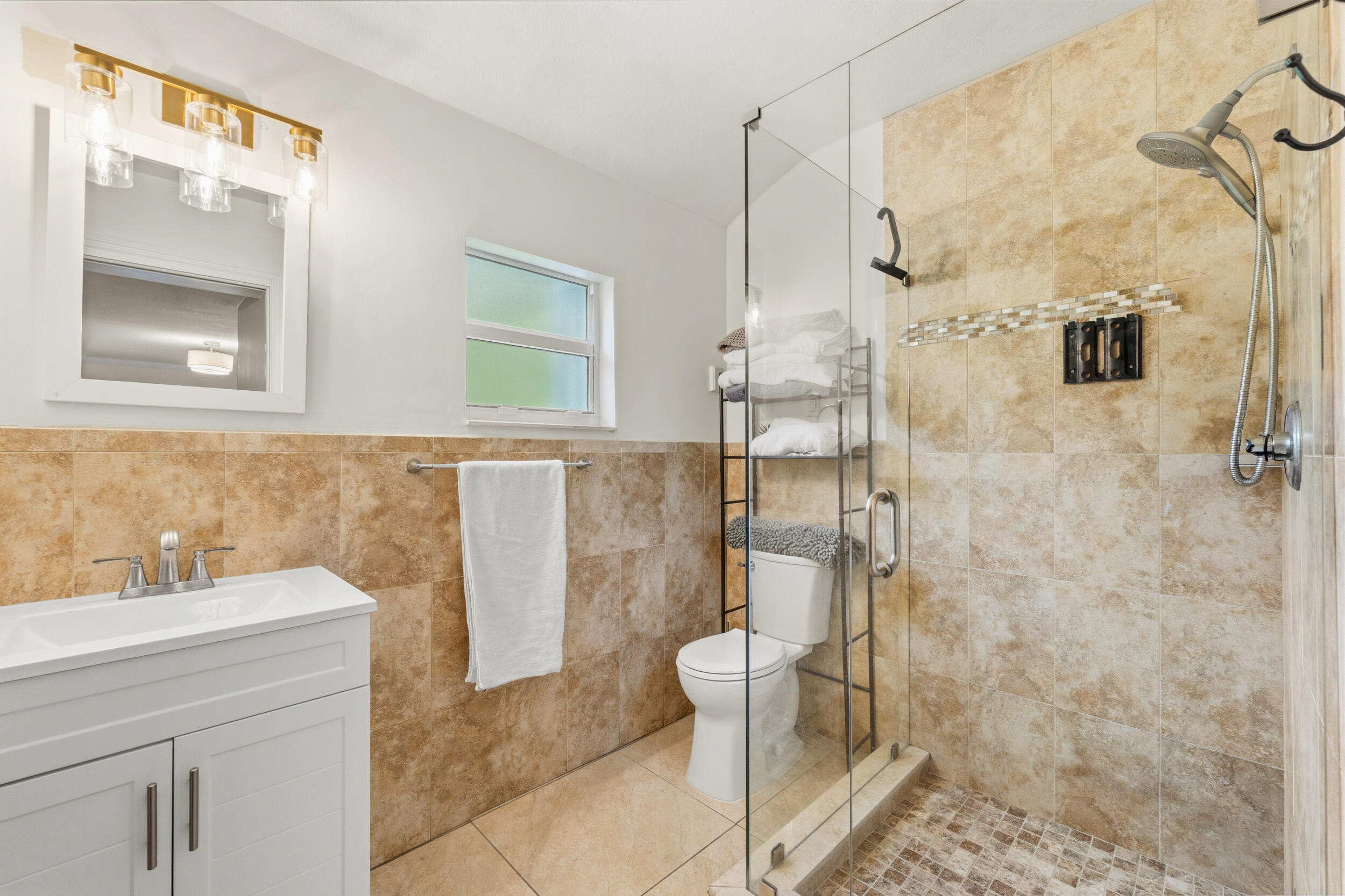 218 Alpine, West Palm Beach FL 33405