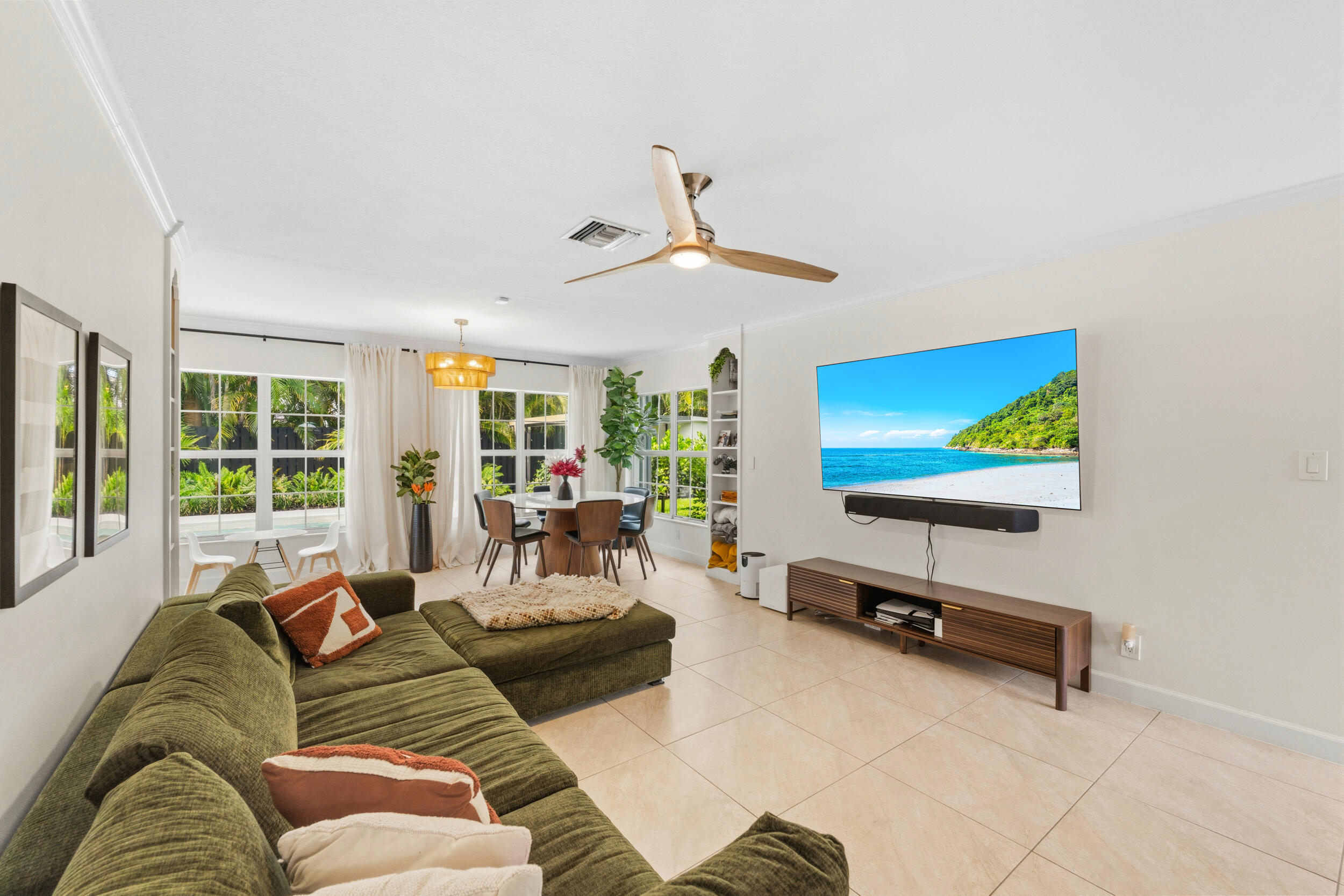 218 Alpine, West Palm Beach FL 33405