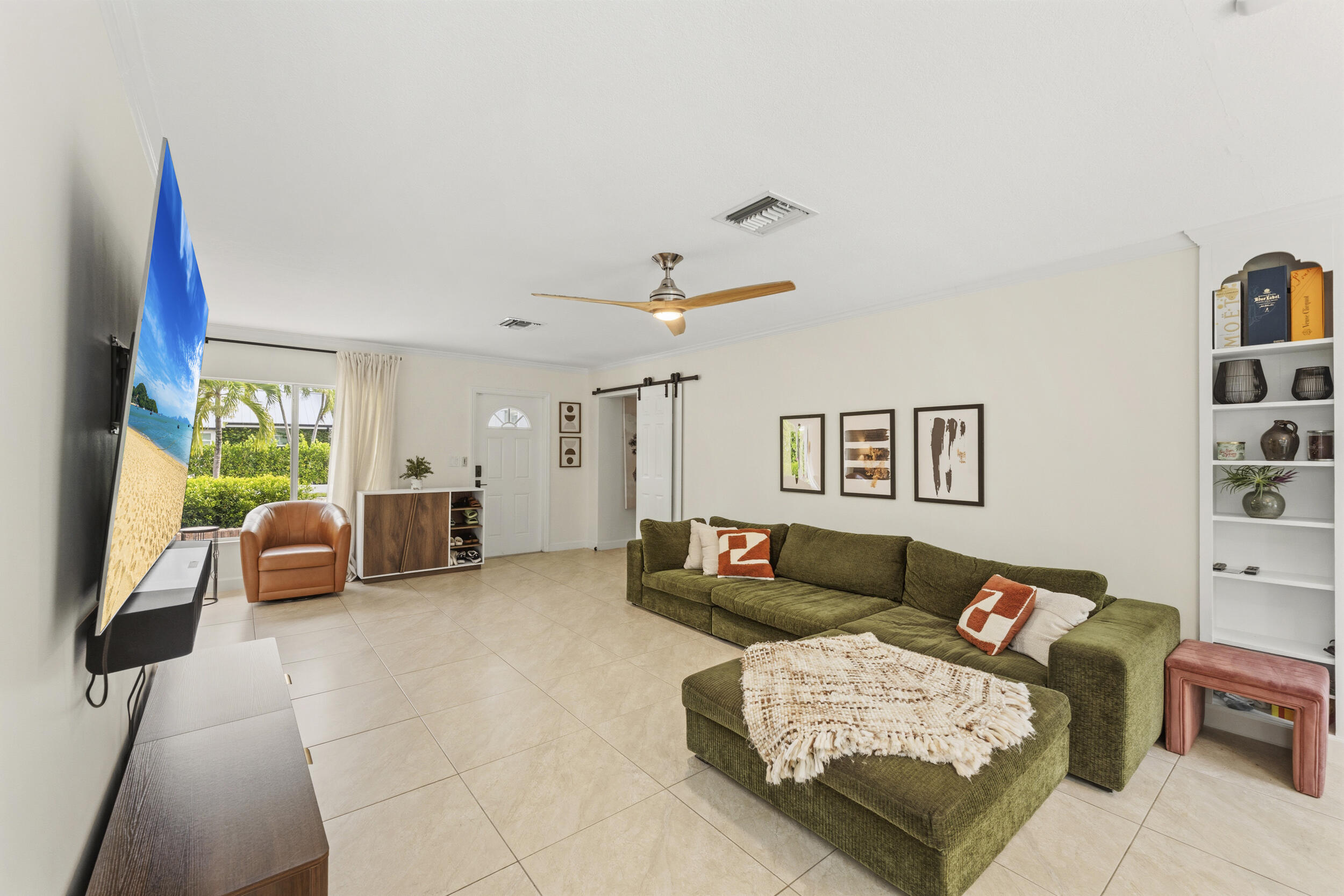 218 Alpine, West Palm Beach FL 33405