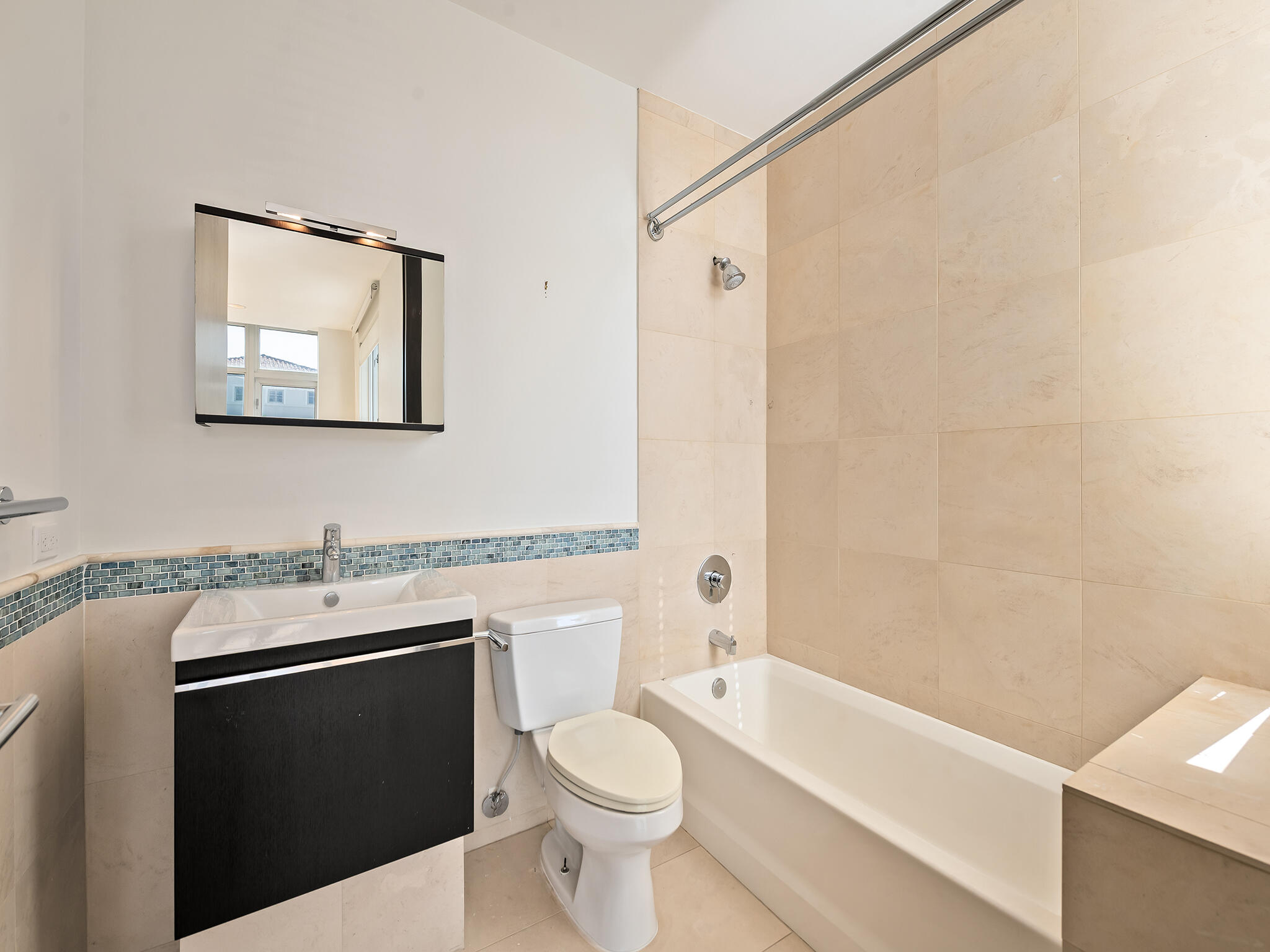 215 Hendricks, Fort Lauderdale FL 33301