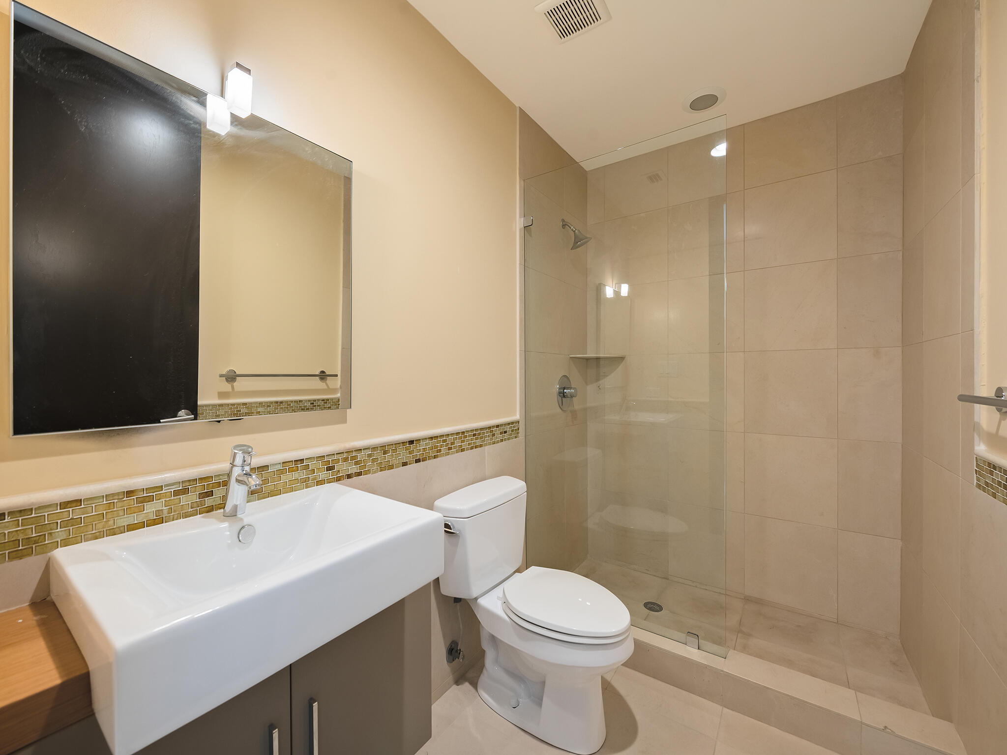 215 Hendricks, Fort Lauderdale FL 33301