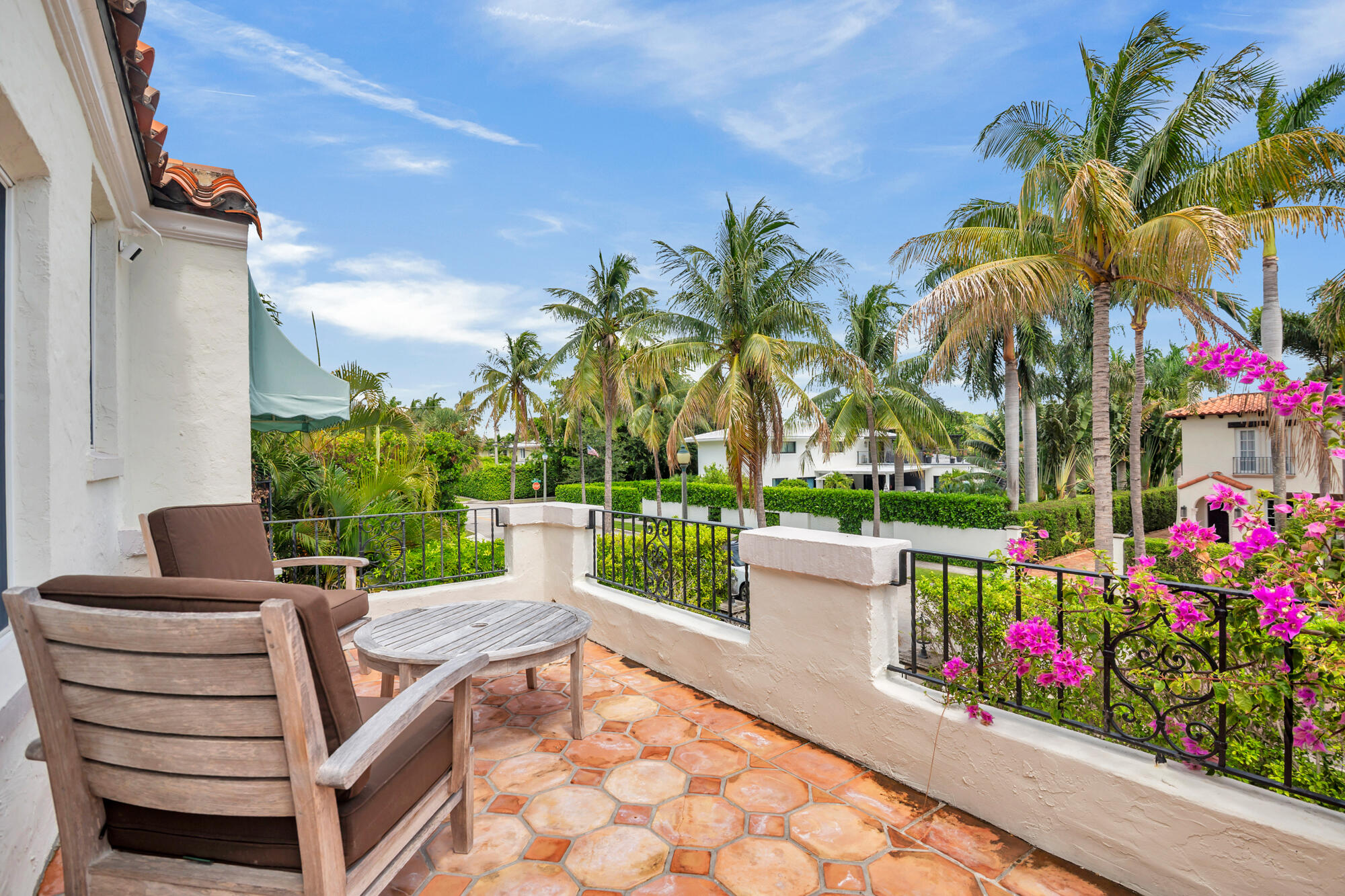 230 SUNSET, West Palm Beach FL 33401