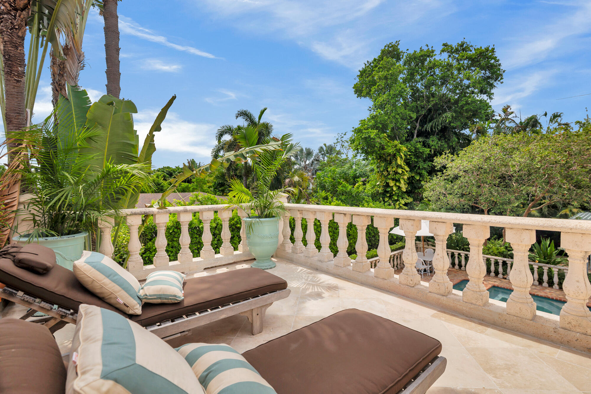 230 SUNSET, West Palm Beach FL 33401