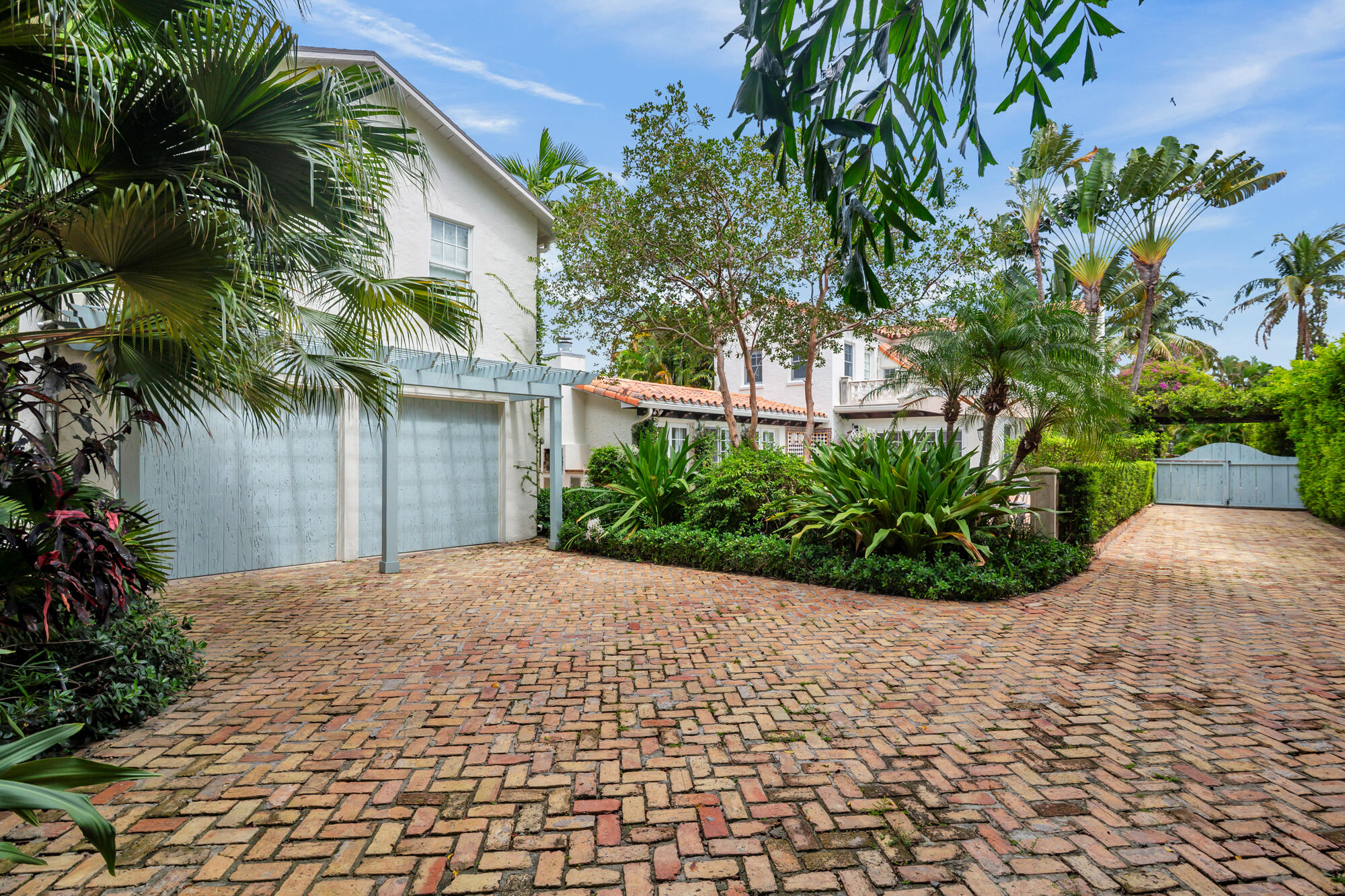 230 SUNSET, West Palm Beach FL 33401