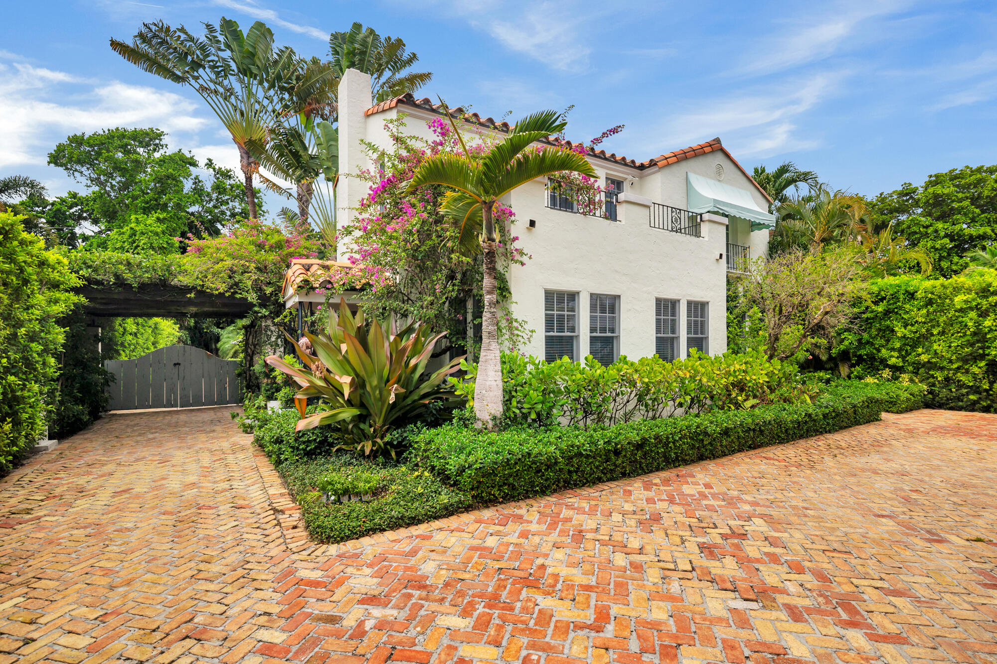 230 SUNSET, West Palm Beach FL 33401