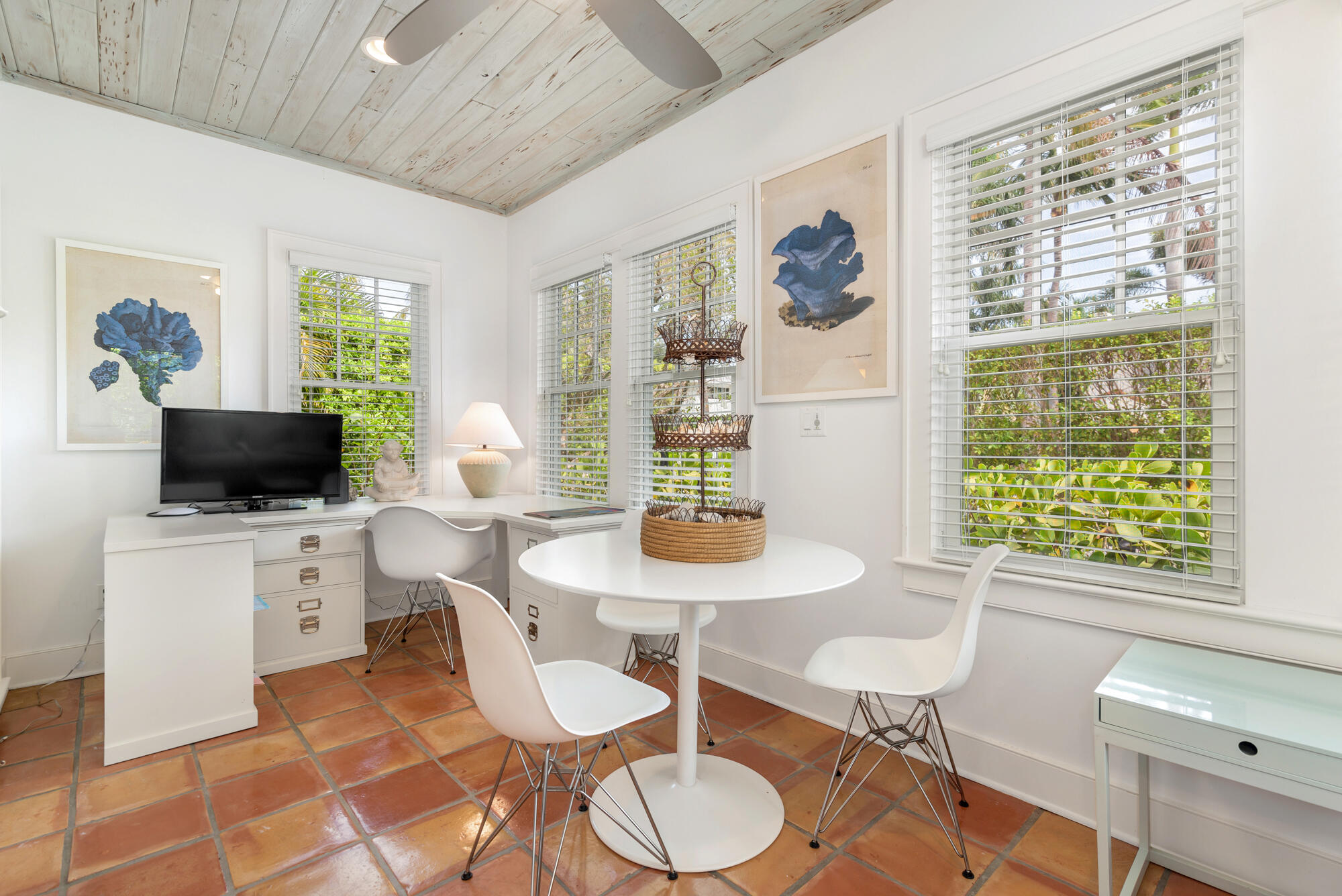 230 SUNSET, West Palm Beach FL 33401