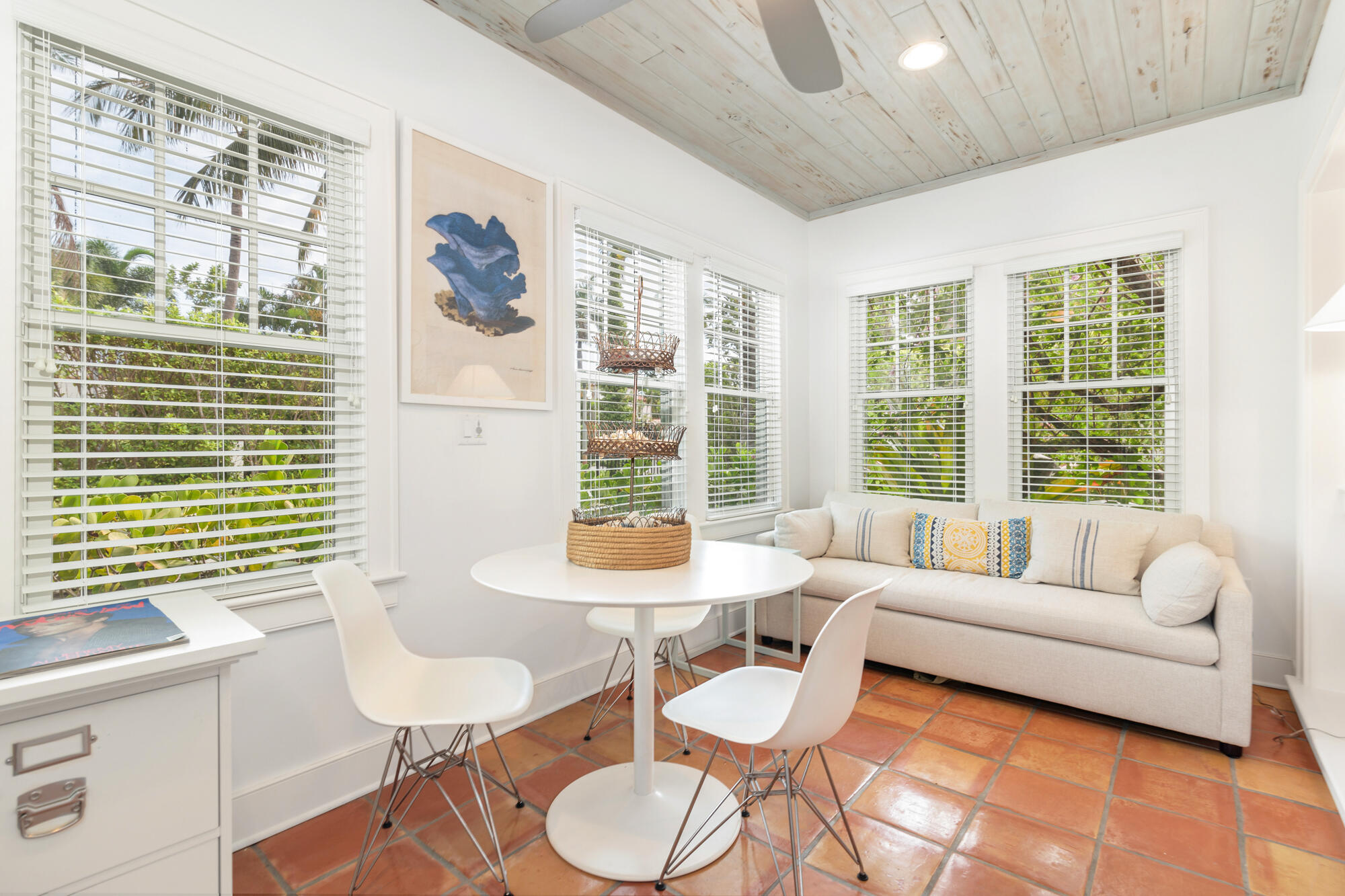 230 SUNSET, West Palm Beach FL 33401