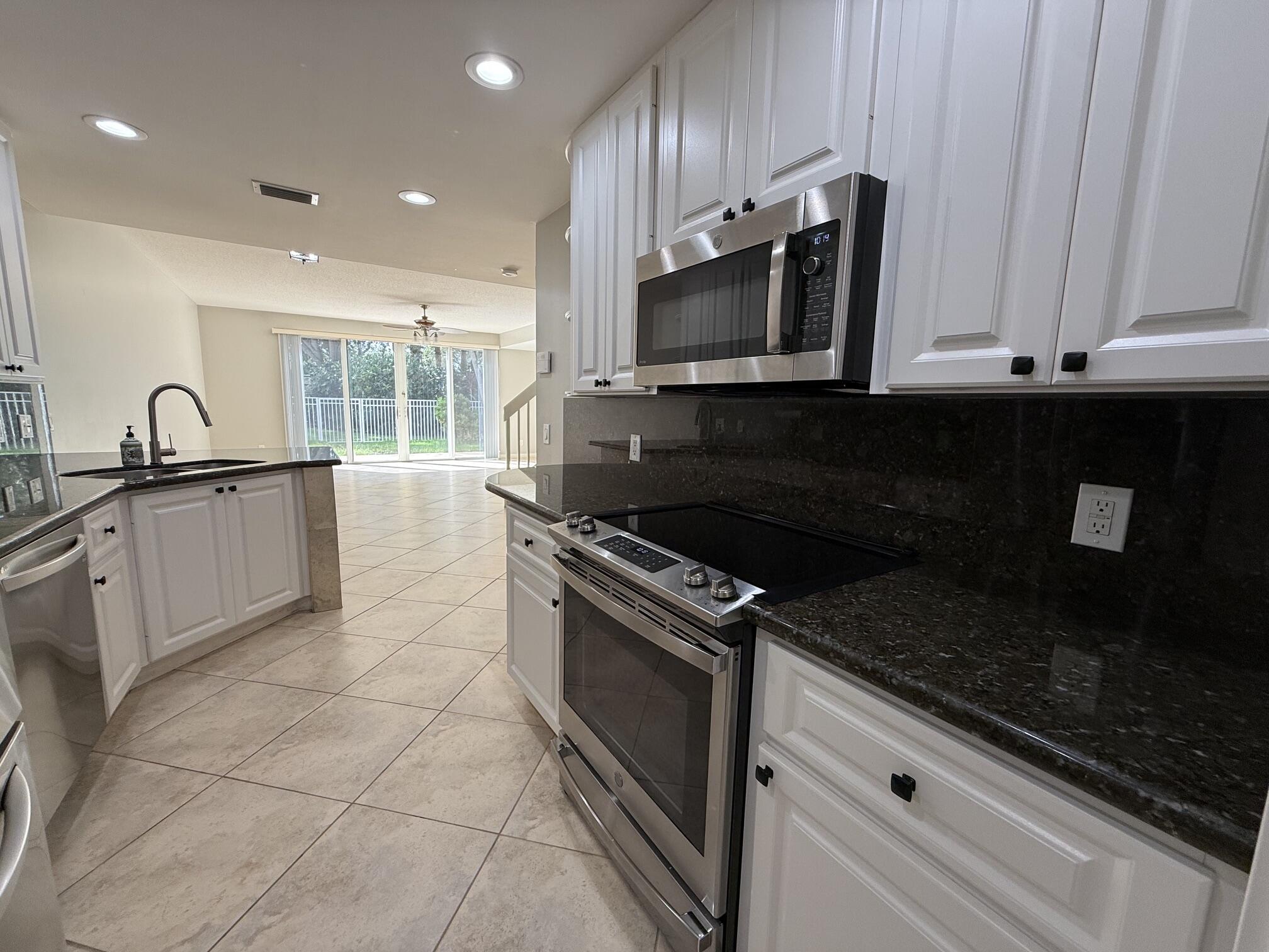 230 FORTUNA, Palm Beach Gardens FL 33410