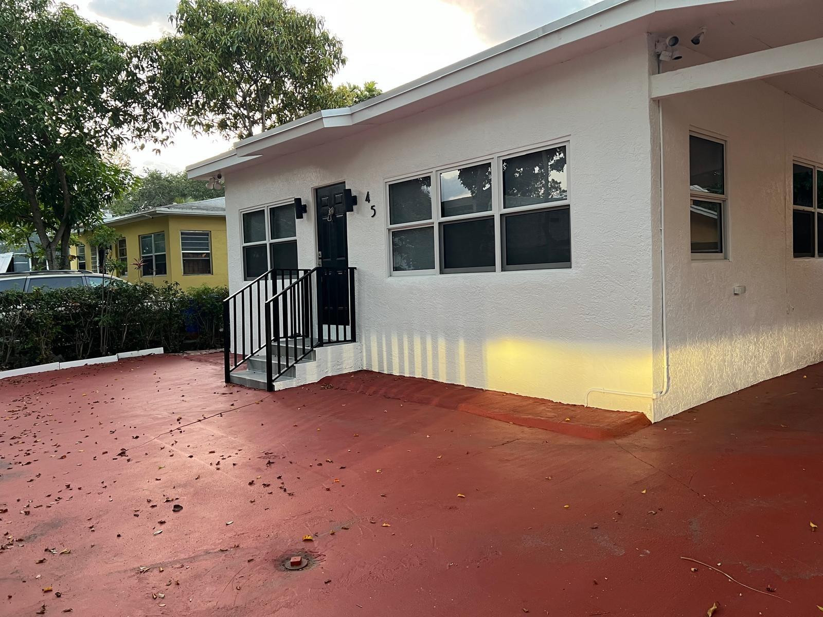 45 NE 50th, Miami FL 33137