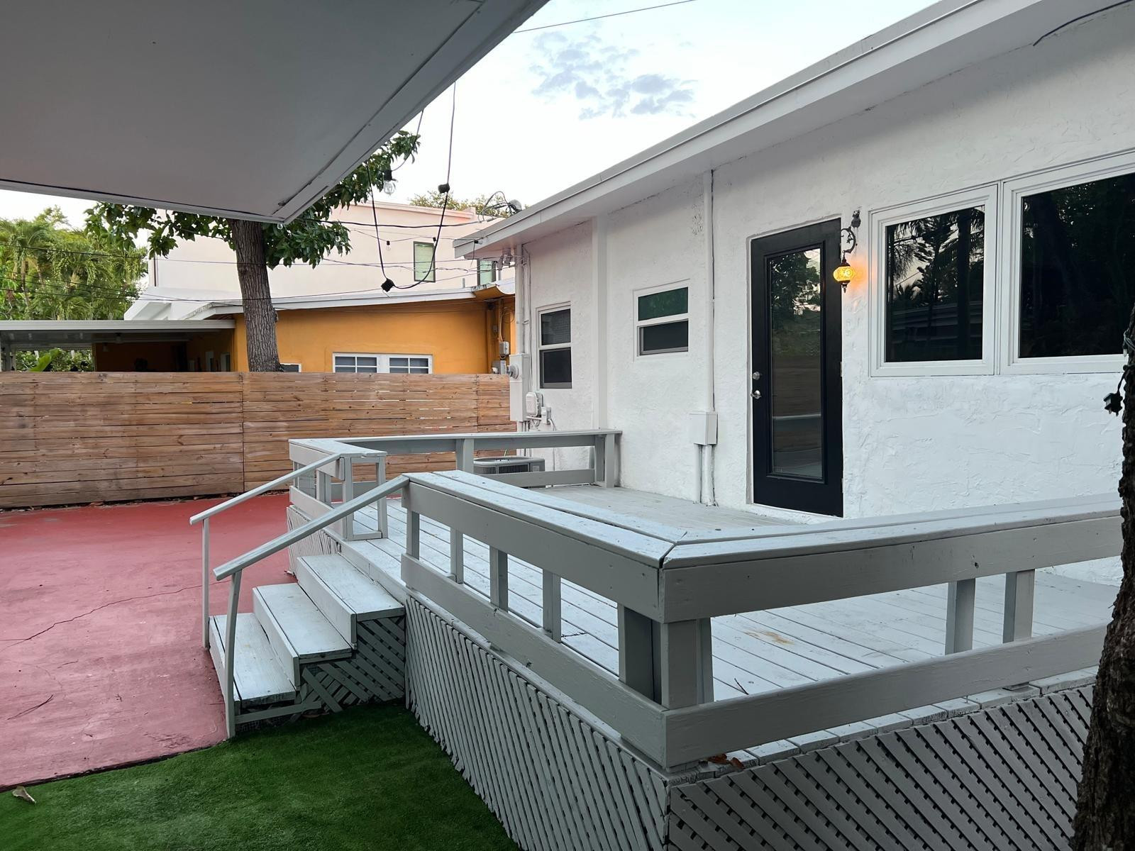 45 NE 50th, Miami FL 33137