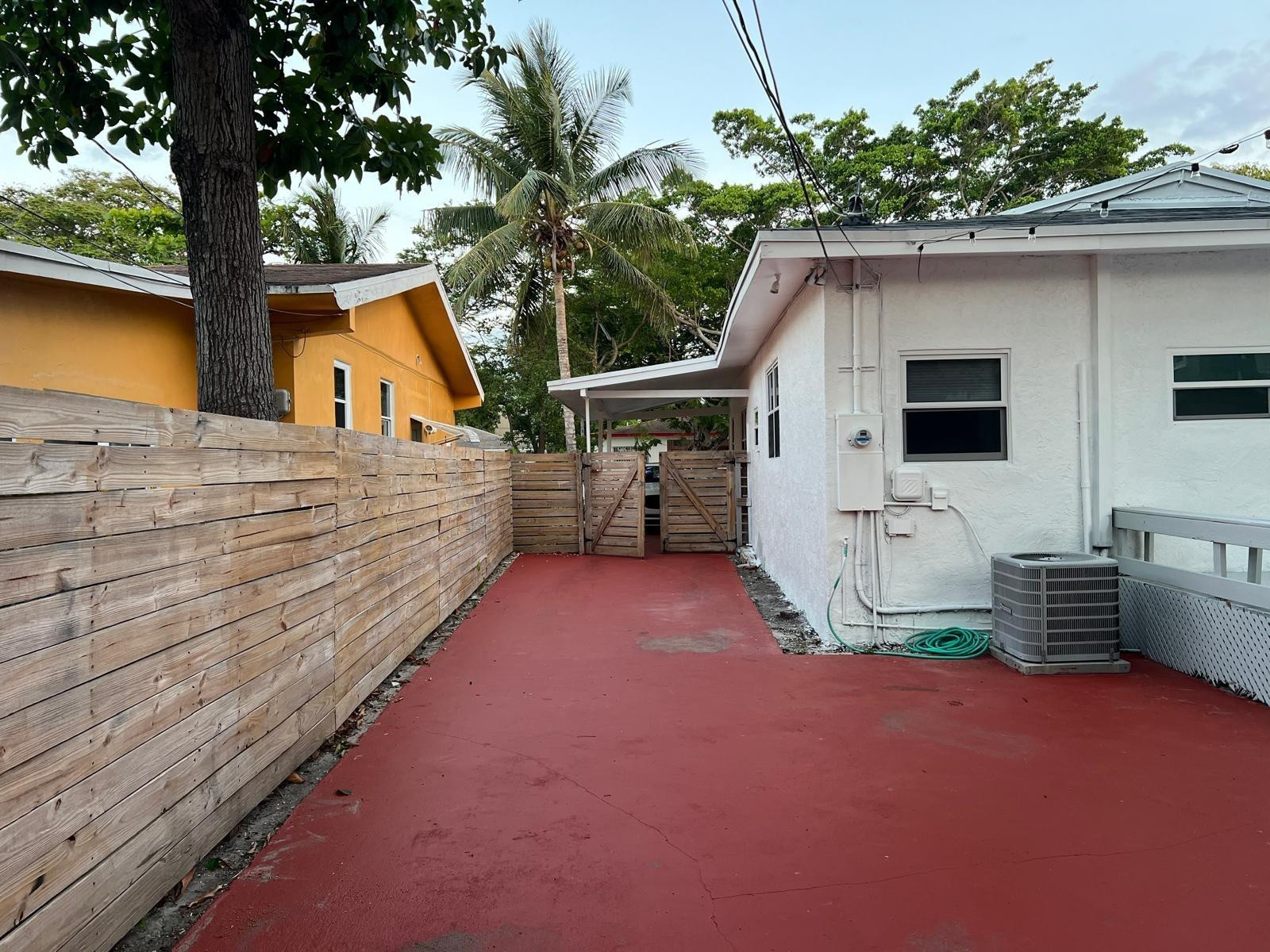 45 NE 50th, Miami FL 33137