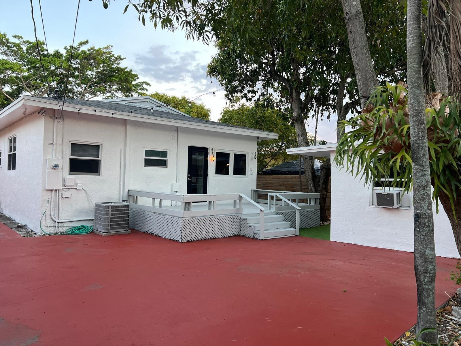45 NE 50th, Miami FL 33137