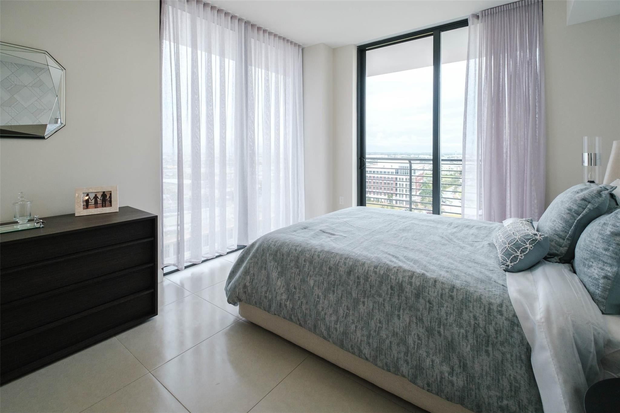 5350 NW 84th #1413, Doral FL 33166