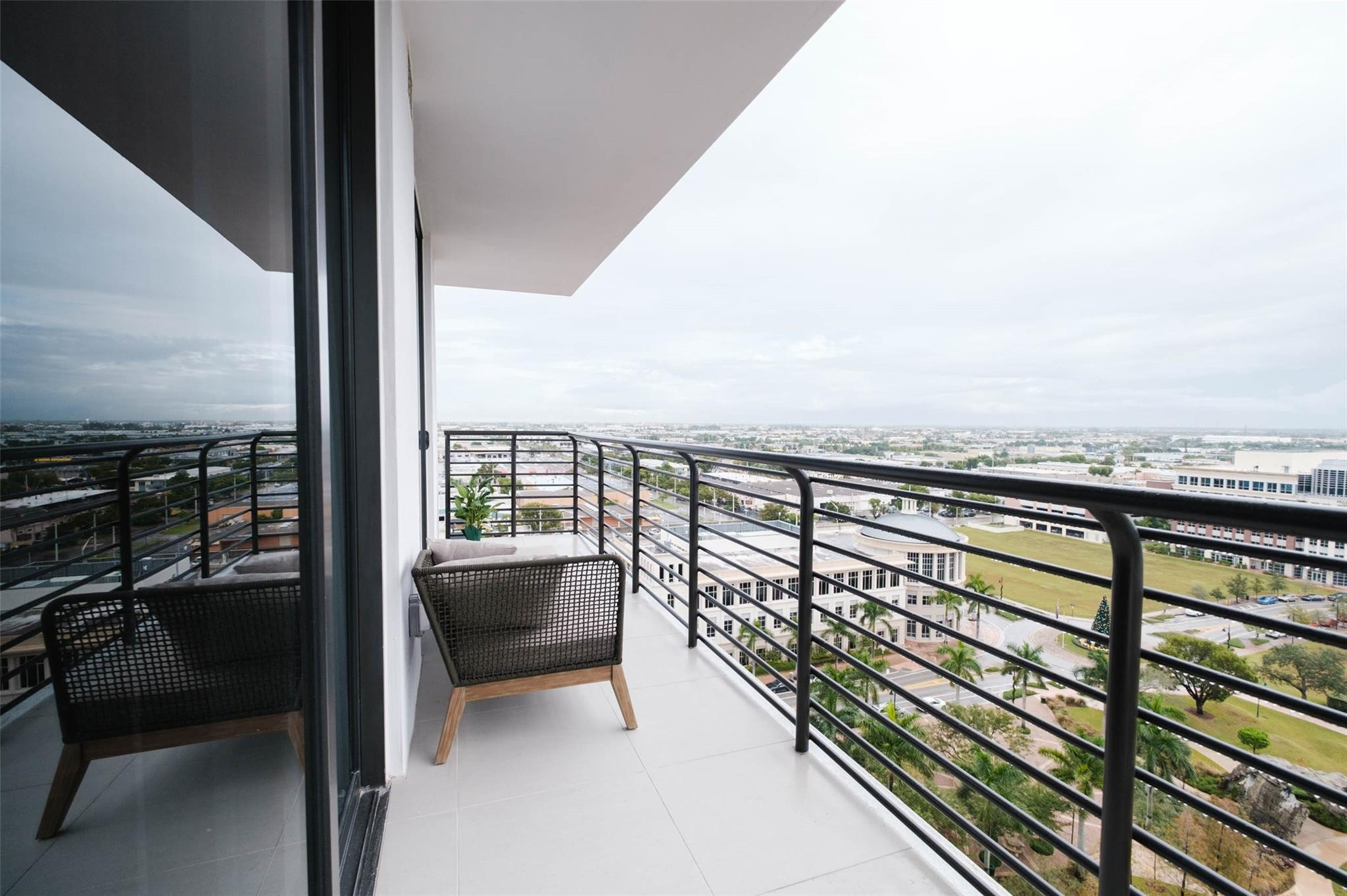 5350 NW 84th #1413, Doral FL 33166