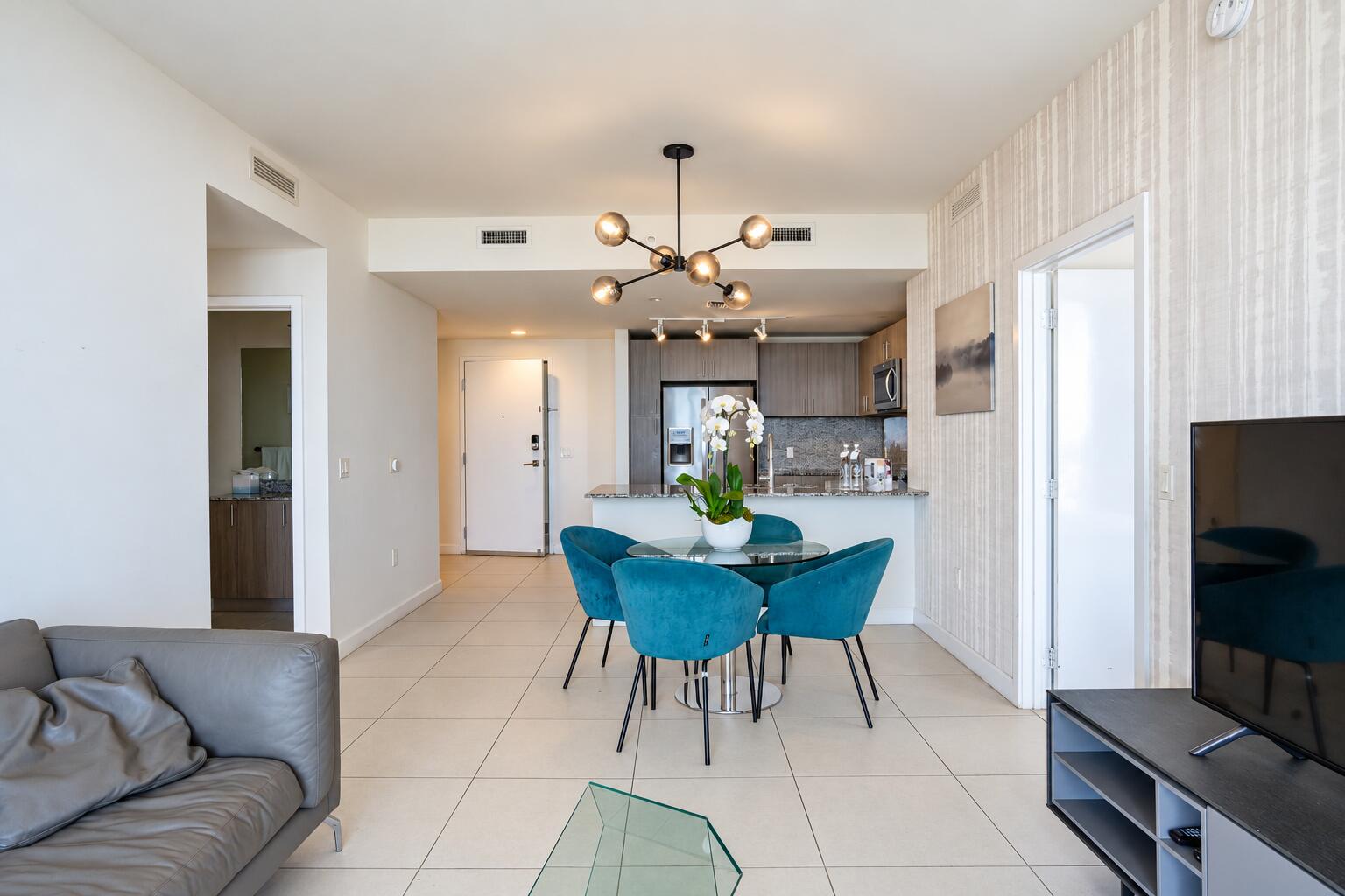 5350 NW 84th #1413, Doral FL 33166