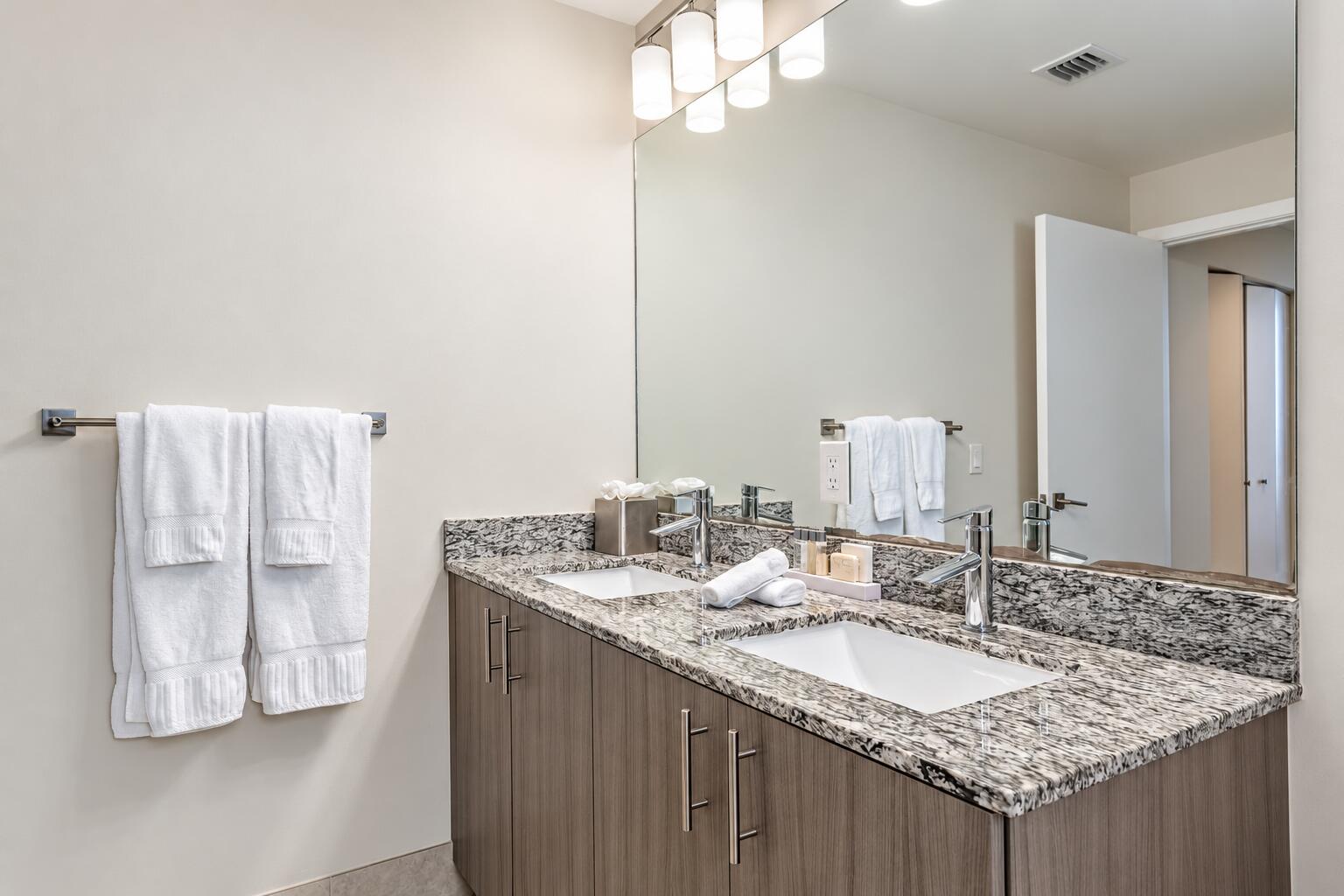 5350 NW 84th #1413, Doral FL 33166