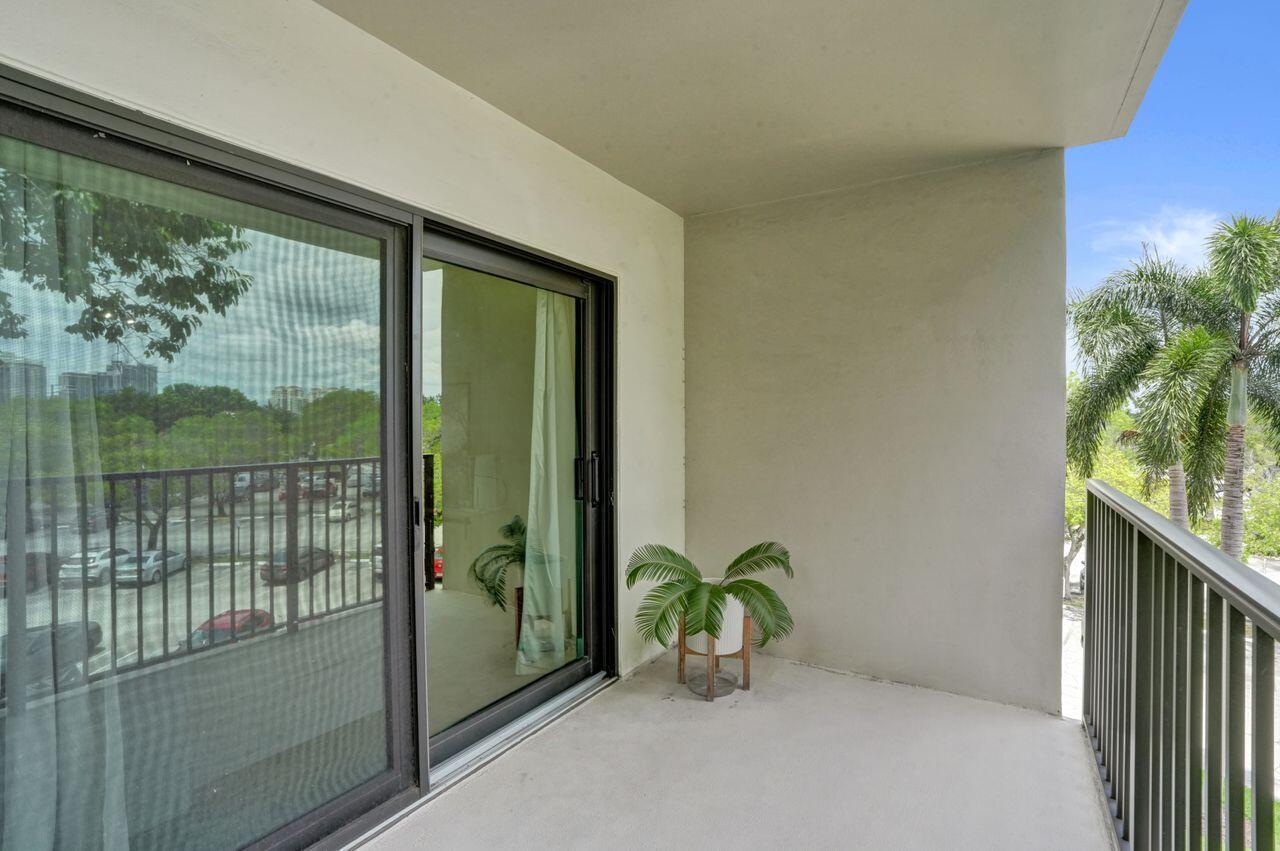 1000 RIVER REACH #321, Fort Lauderdale FL 33315