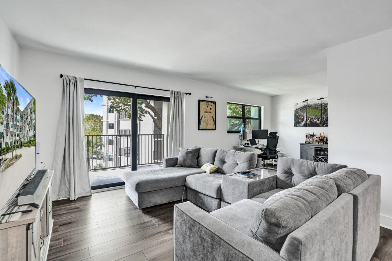 1000 RIVER REACH #321, Fort Lauderdale FL 33315