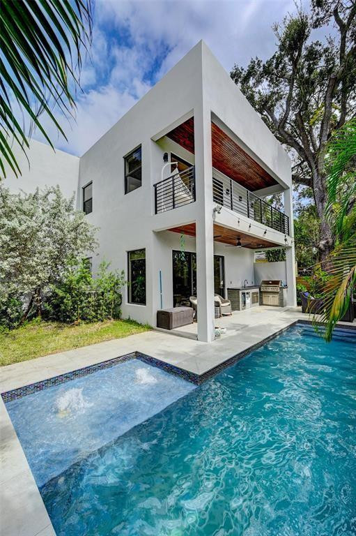 1616 SE 2nd, Fort Lauderdale FL 33301