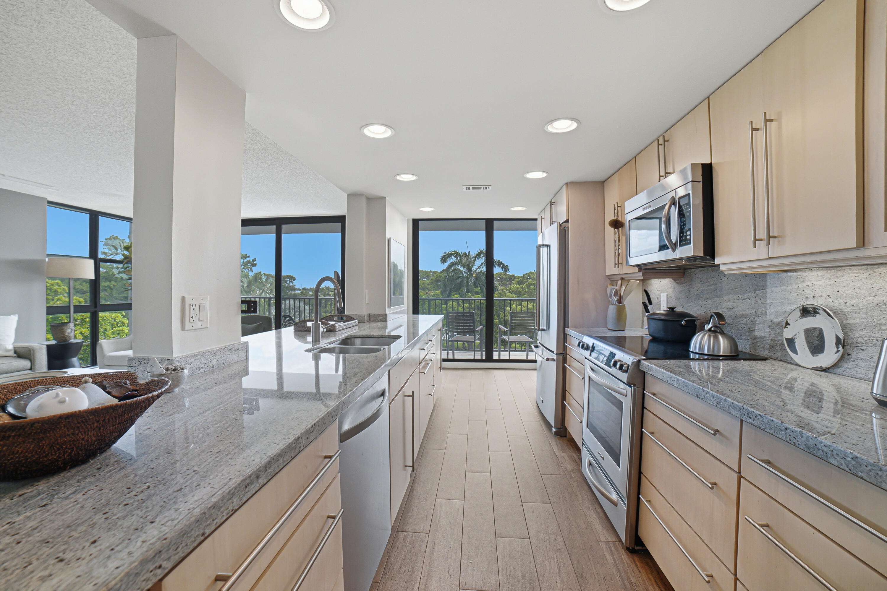 1101 RIVER REACH #410, Fort Lauderdale FL 33315