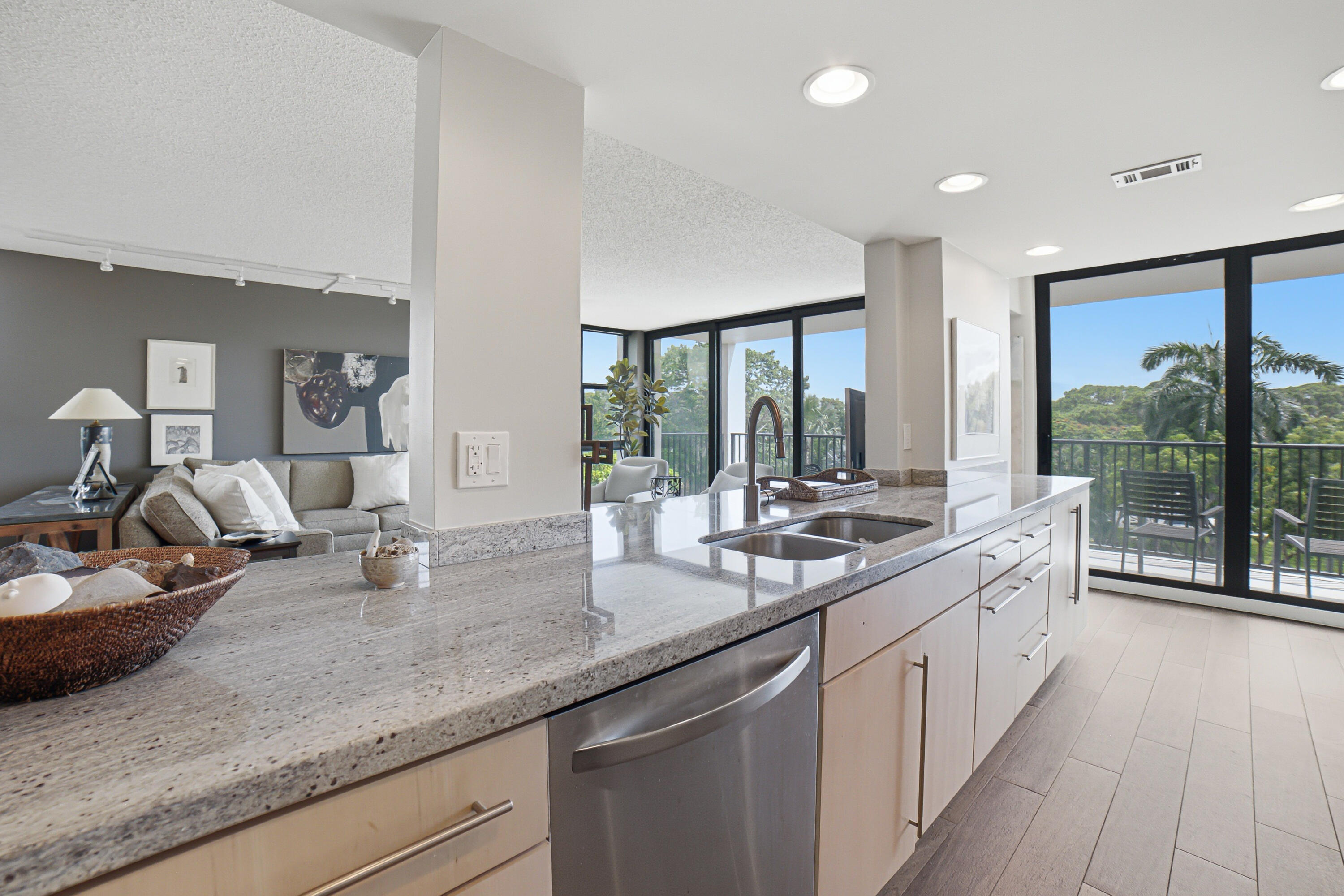 1101 RIVER REACH #410, Fort Lauderdale FL 33315