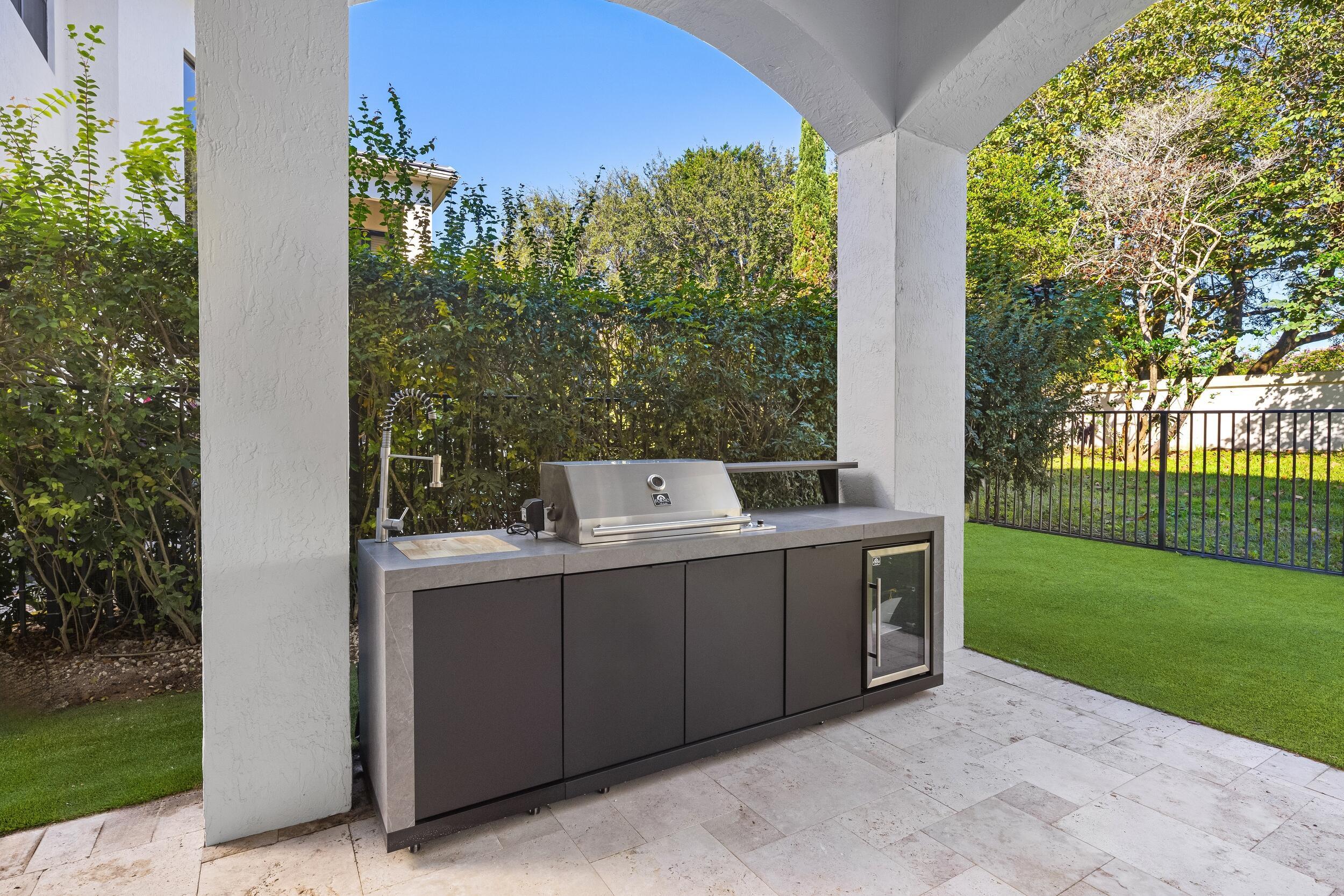 17606 Circle Pond, Boca Raton FL 33496