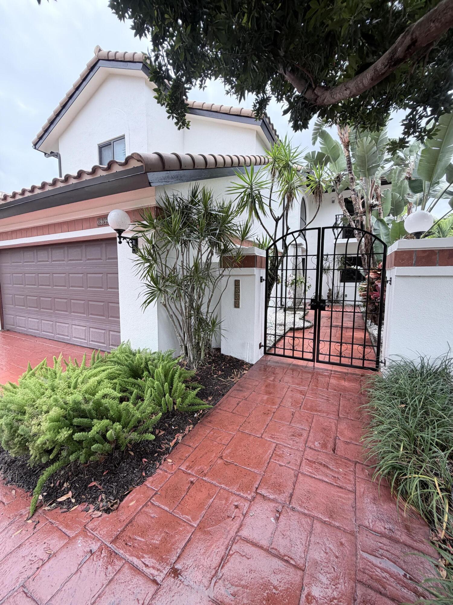 6532 Via Rosa, Boca Raton FL 33433