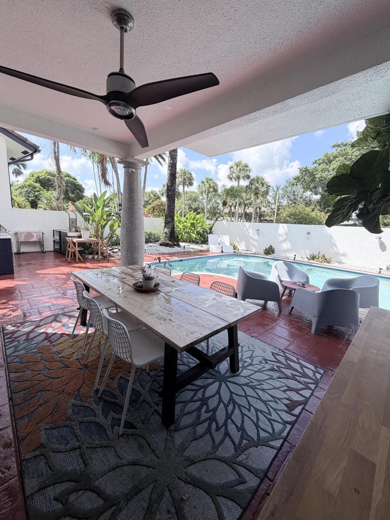 6532 Via Rosa, Boca Raton FL 33433