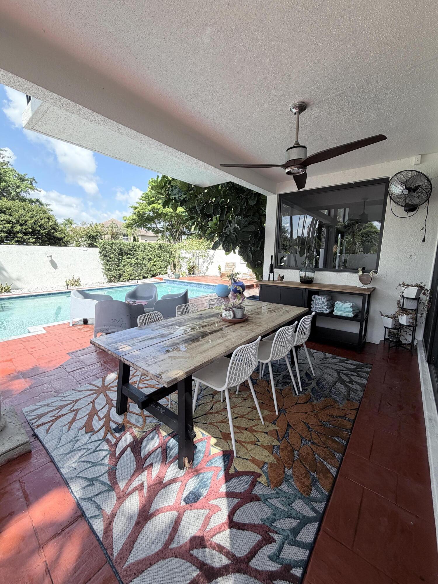 6532 Via Rosa, Boca Raton FL 33433