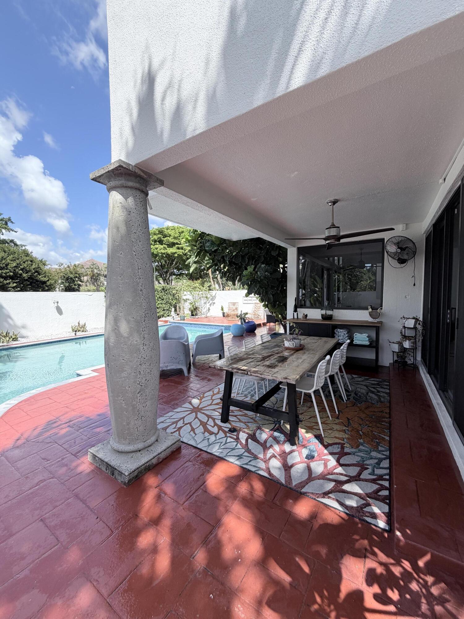 6532 Via Rosa, Boca Raton FL 33433