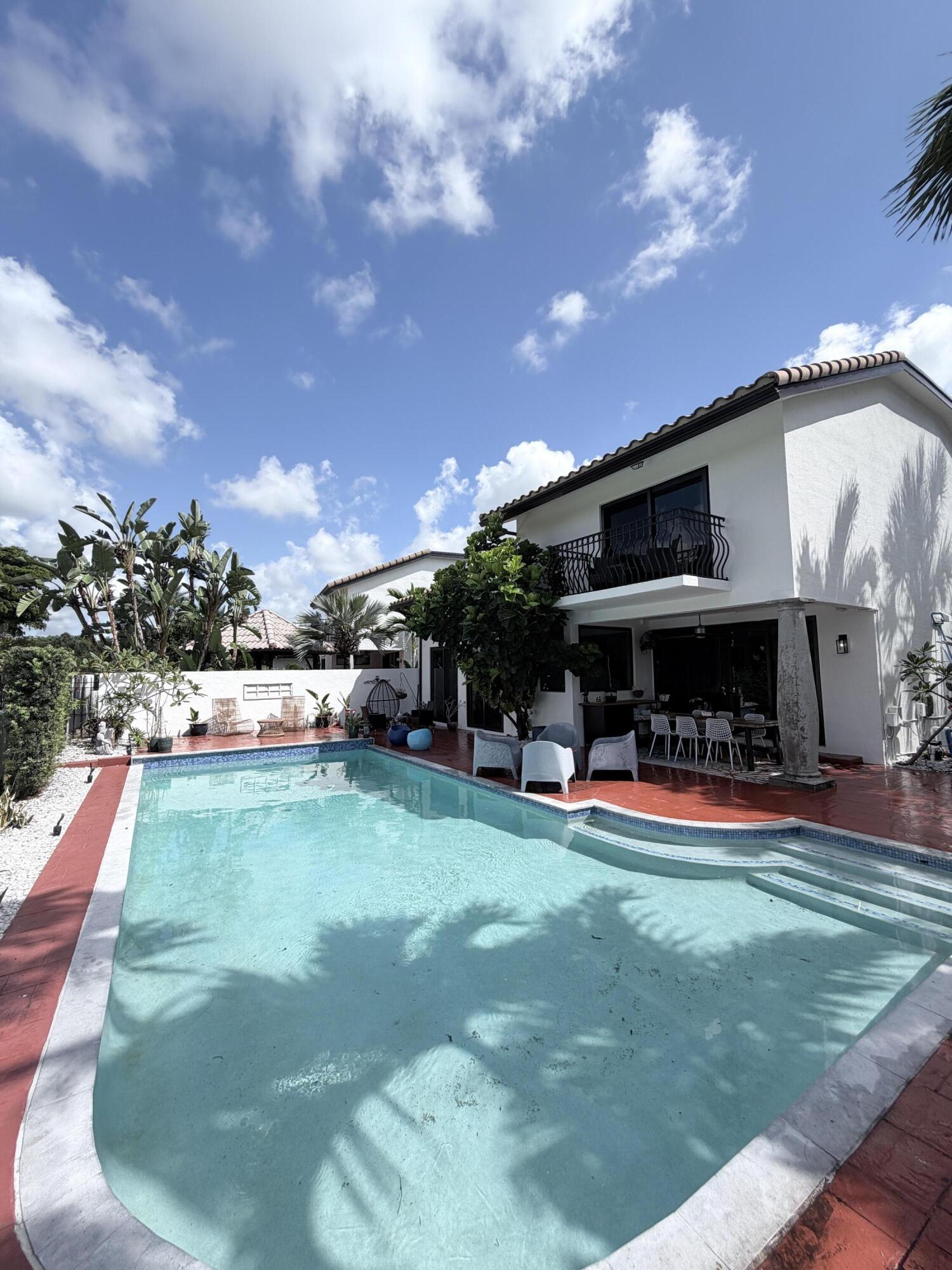 6532 Via Rosa, Boca Raton FL 33433