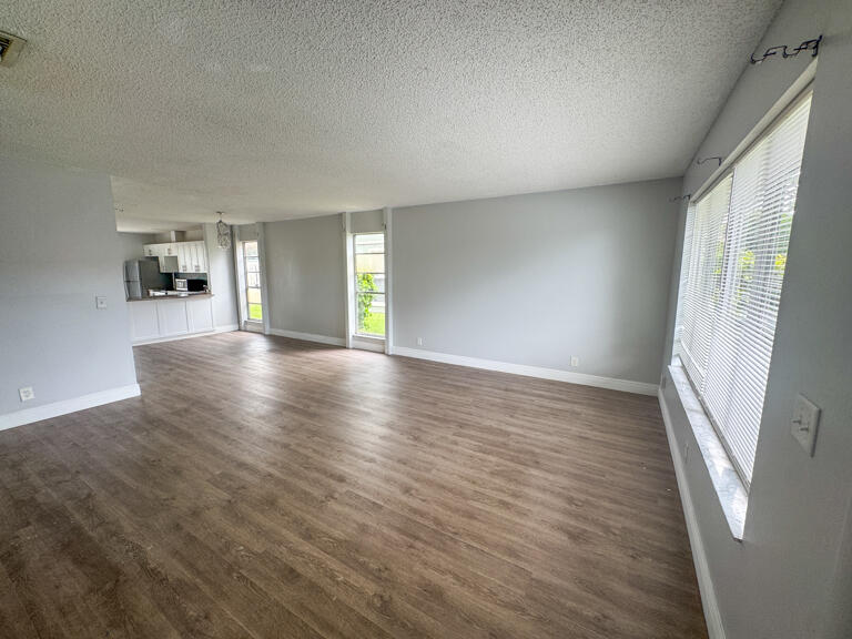 4852 Orleans #D, West Palm Beach FL 33415