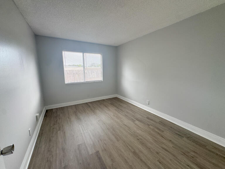 4852 Orleans #D, West Palm Beach FL 33415
