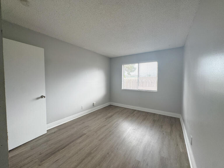 4852 Orleans #D, West Palm Beach FL 33415