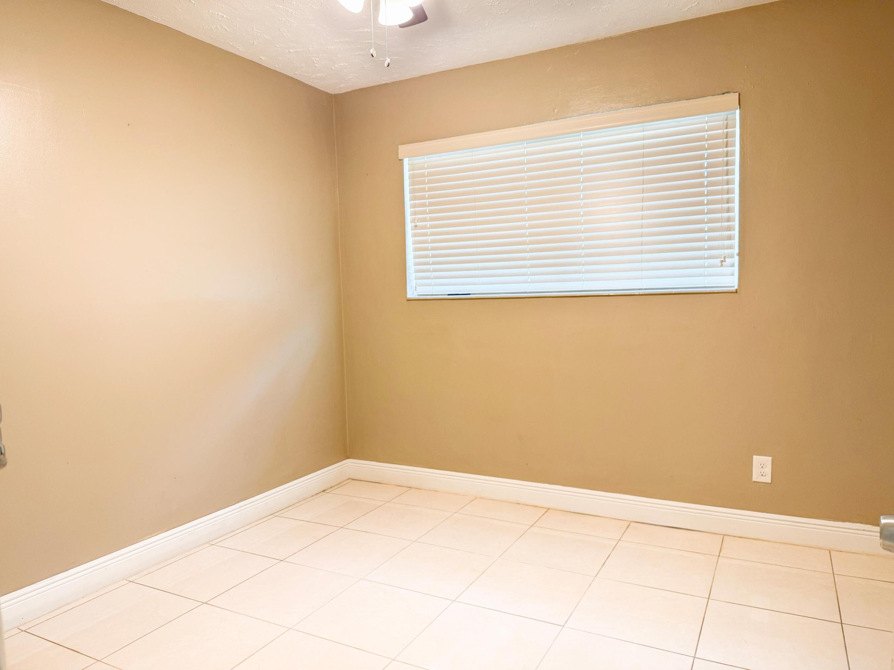 19731 NW 4TH, Miami Gardens FL 33169
